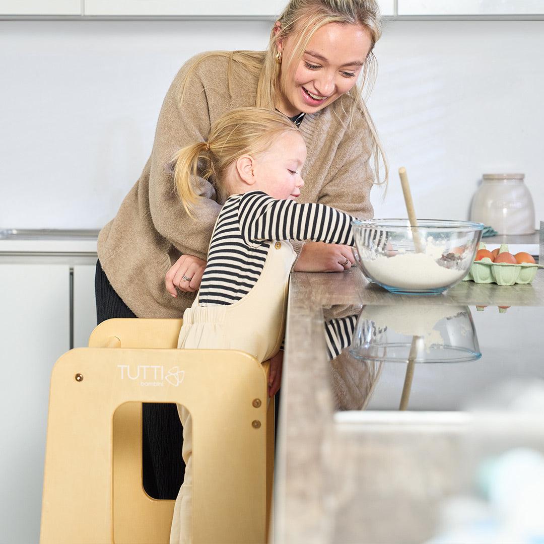  Tutti Bambini Helping Hands Montessori Toddler Learning Tower - Natural、mySite、merchandisen