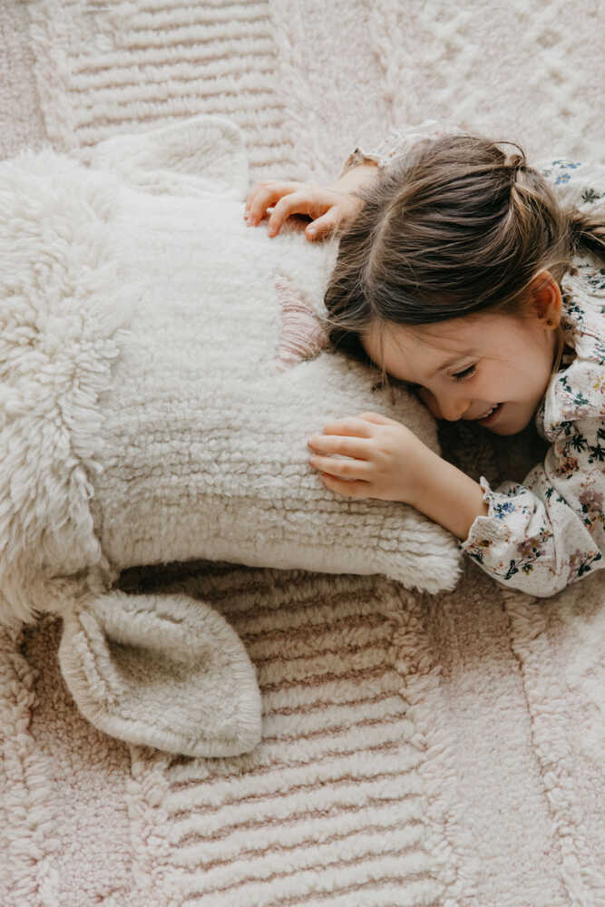 WOOL CUSHION PINK NOSE SHEEP、mySite、gigharbornorthrealestate