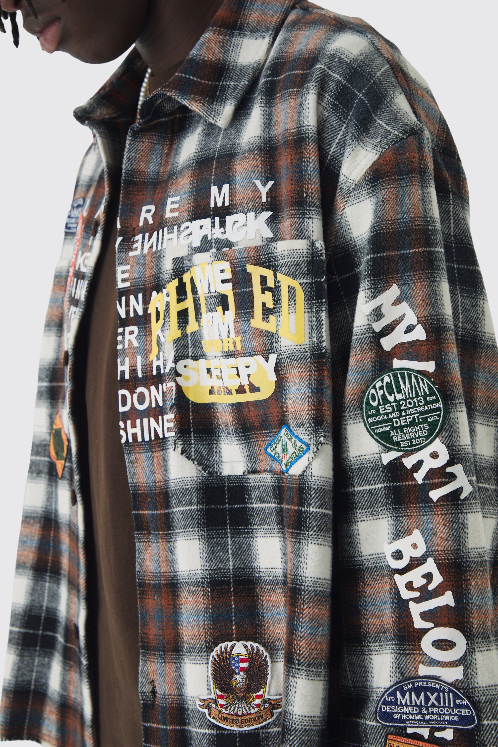  Boohooman Oversized Boxy Badge Applique Distressed Overdye Check Shirt Brown/ Cream、mySite、justintrudeaud