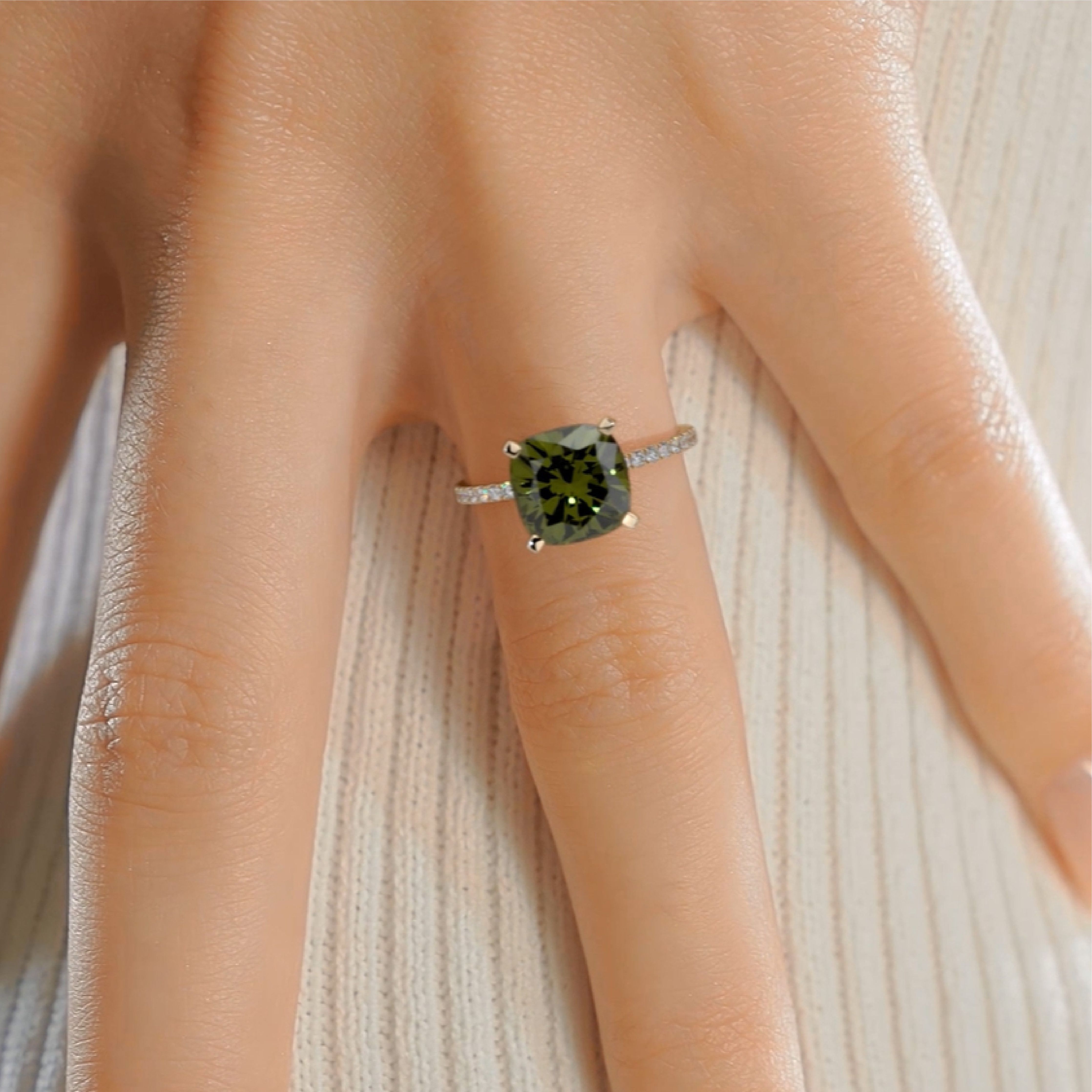 Stephanie Gemstone & Diamonds Ring (6 Carat) -18K Yellow Gold、mySite、hinf8tx79