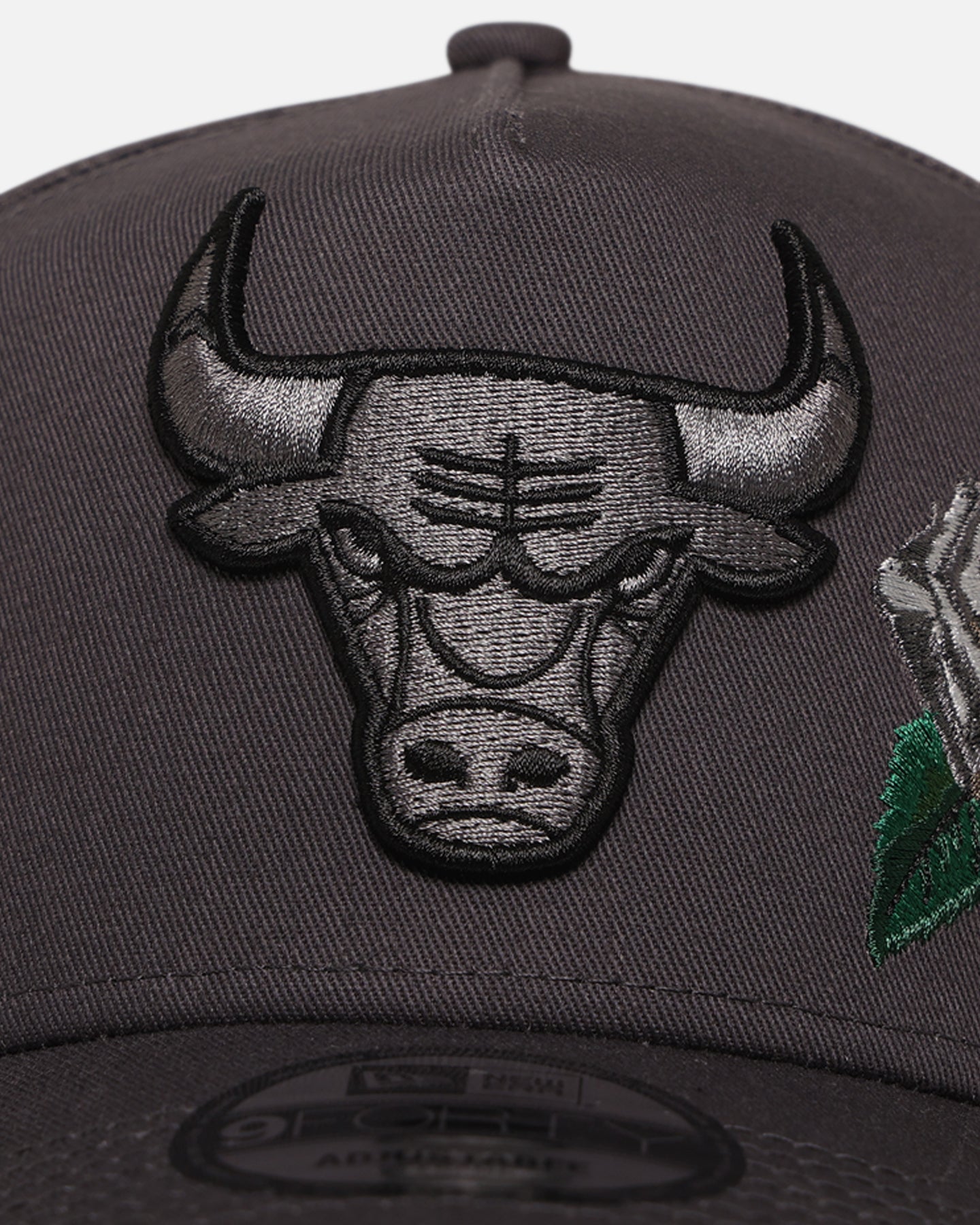 {product_title} - {shop_name}