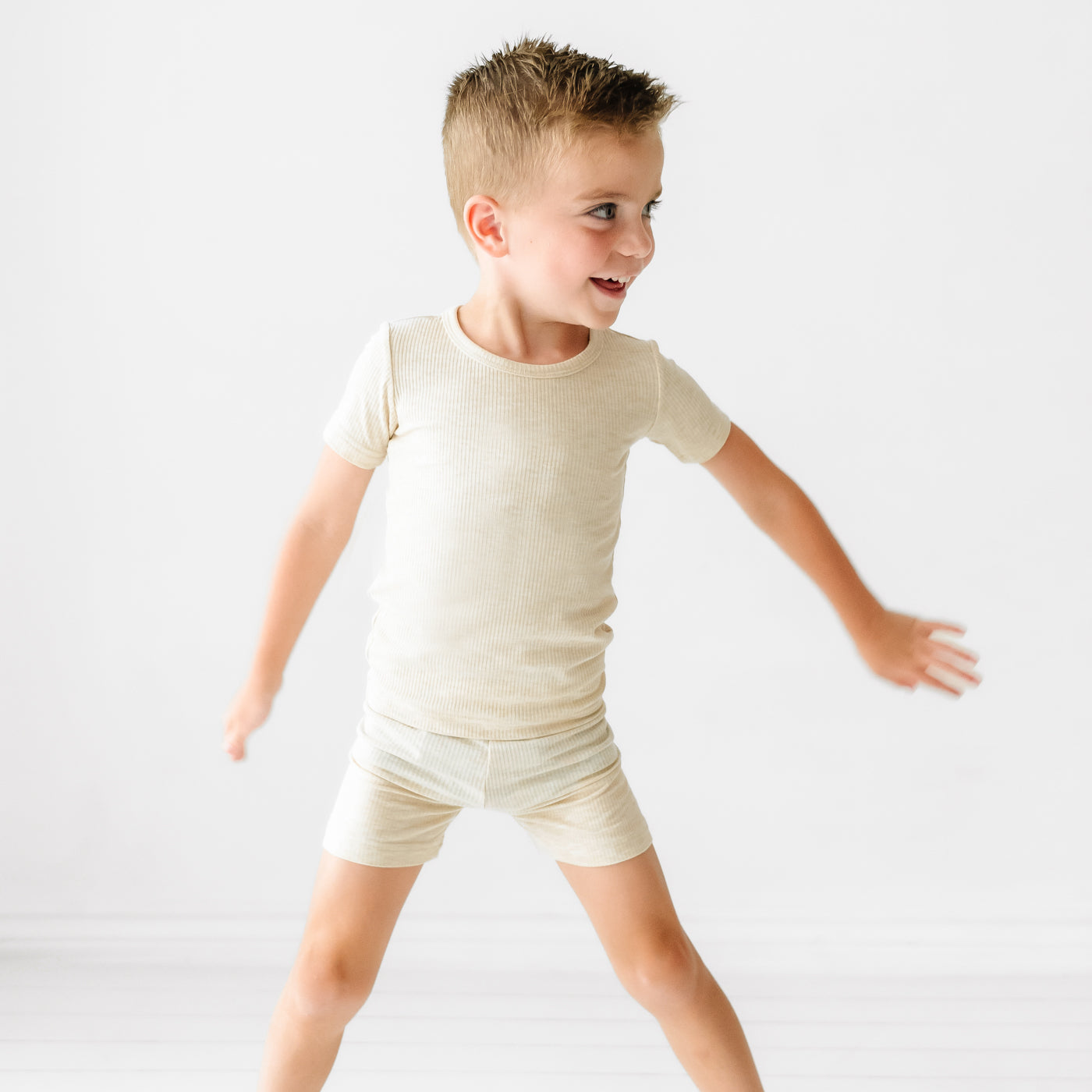 Heather Oatmeal Ribbed Two-Piece Short Sleeve & Shorts Pajama Set、mySite、g9winljtr