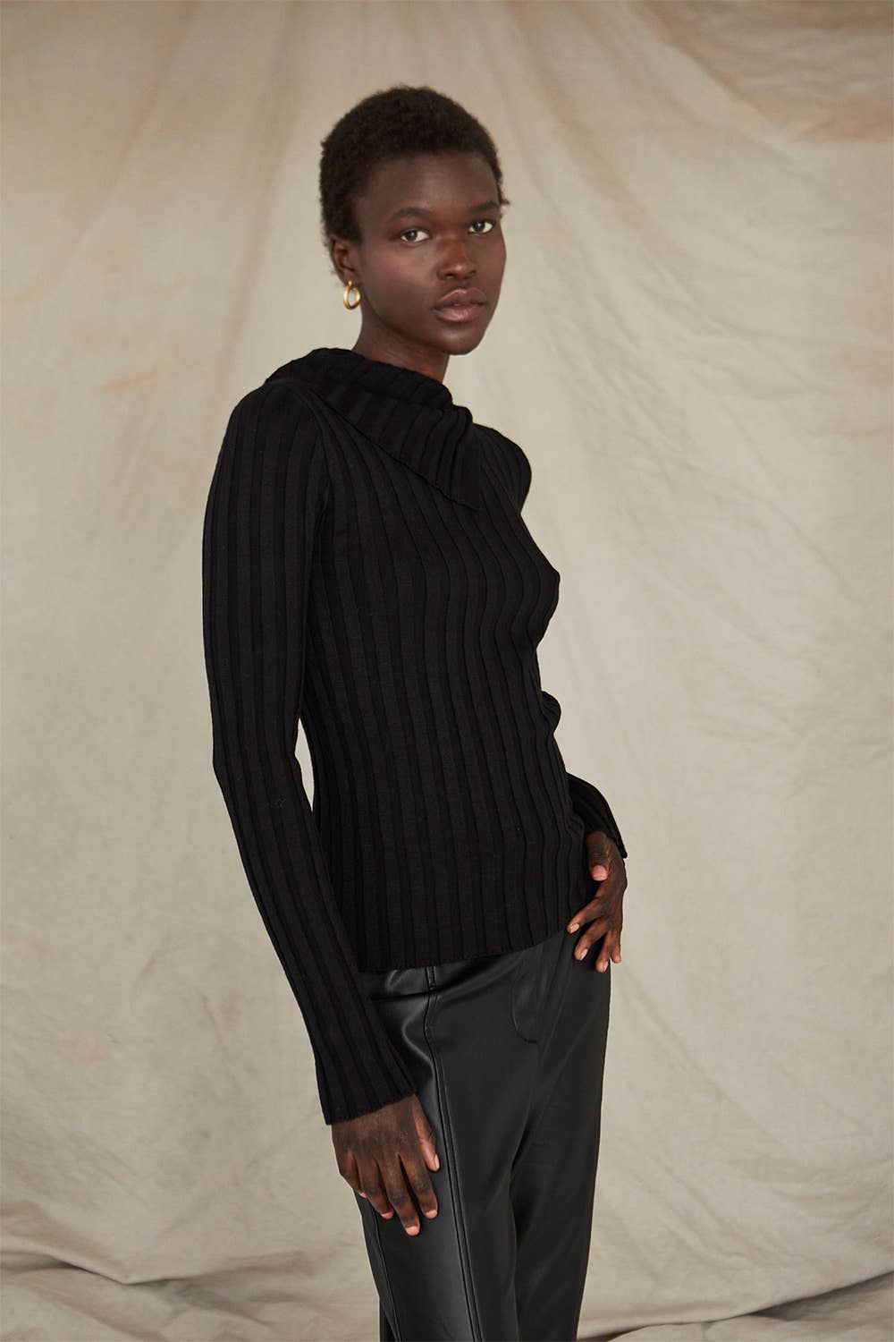 Raven Neck Flap Ribbed Sweater Top、mySite、dreamappss