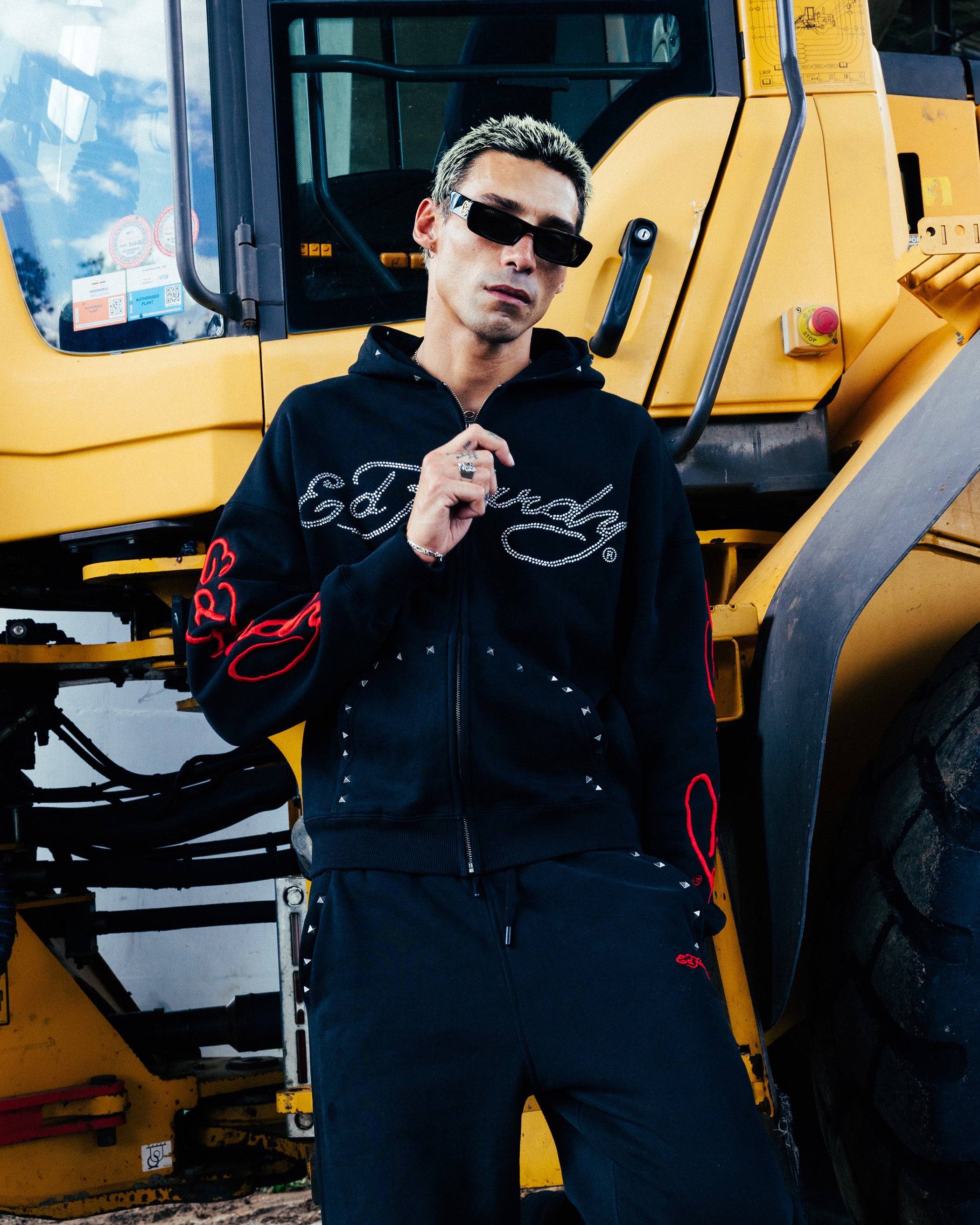 {product_title} - {shop_name}