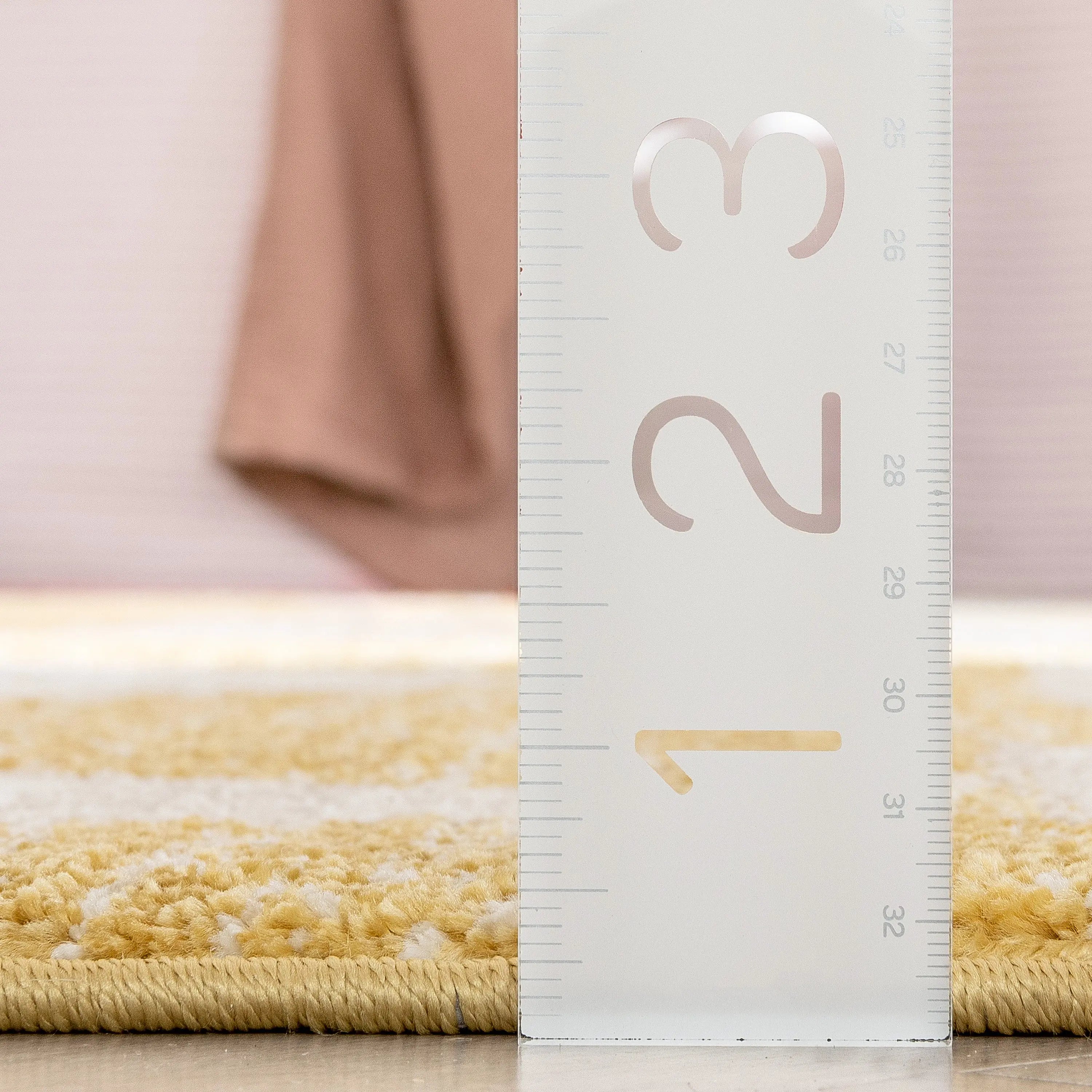 Triangles Modern Geometric Pattern Yellow Kids Rug、mySite、gigharbornorthrealestate