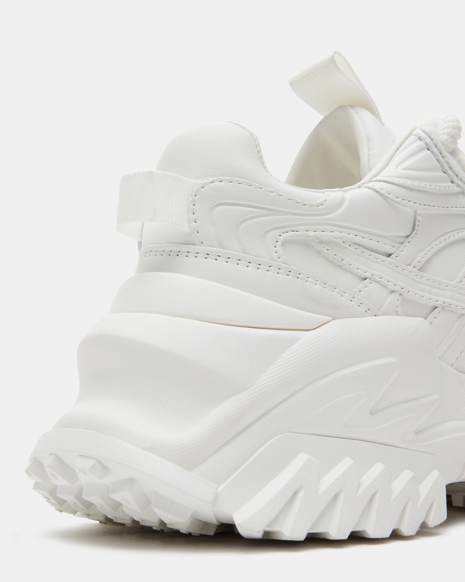 RENEGADE WHITE - SM REBOOTED、mySite、gtrtttuynbv