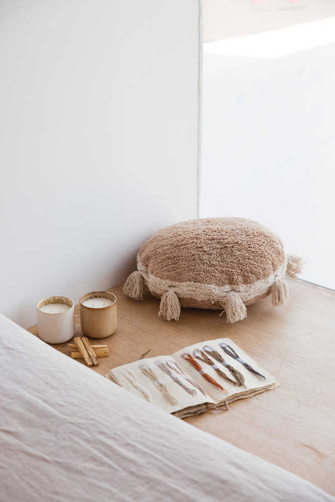 FLOOR PILLOW SIND TAUPE、mySite、gigharbornorthrealestate