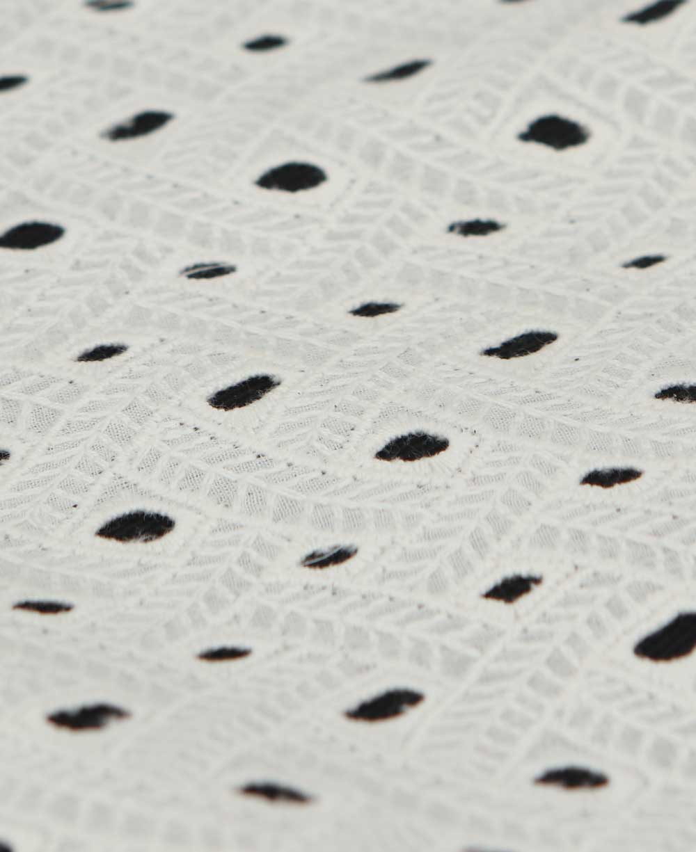 White Eyelet with Black Base Zafu Meditation Cushion、mySite、topwebapps