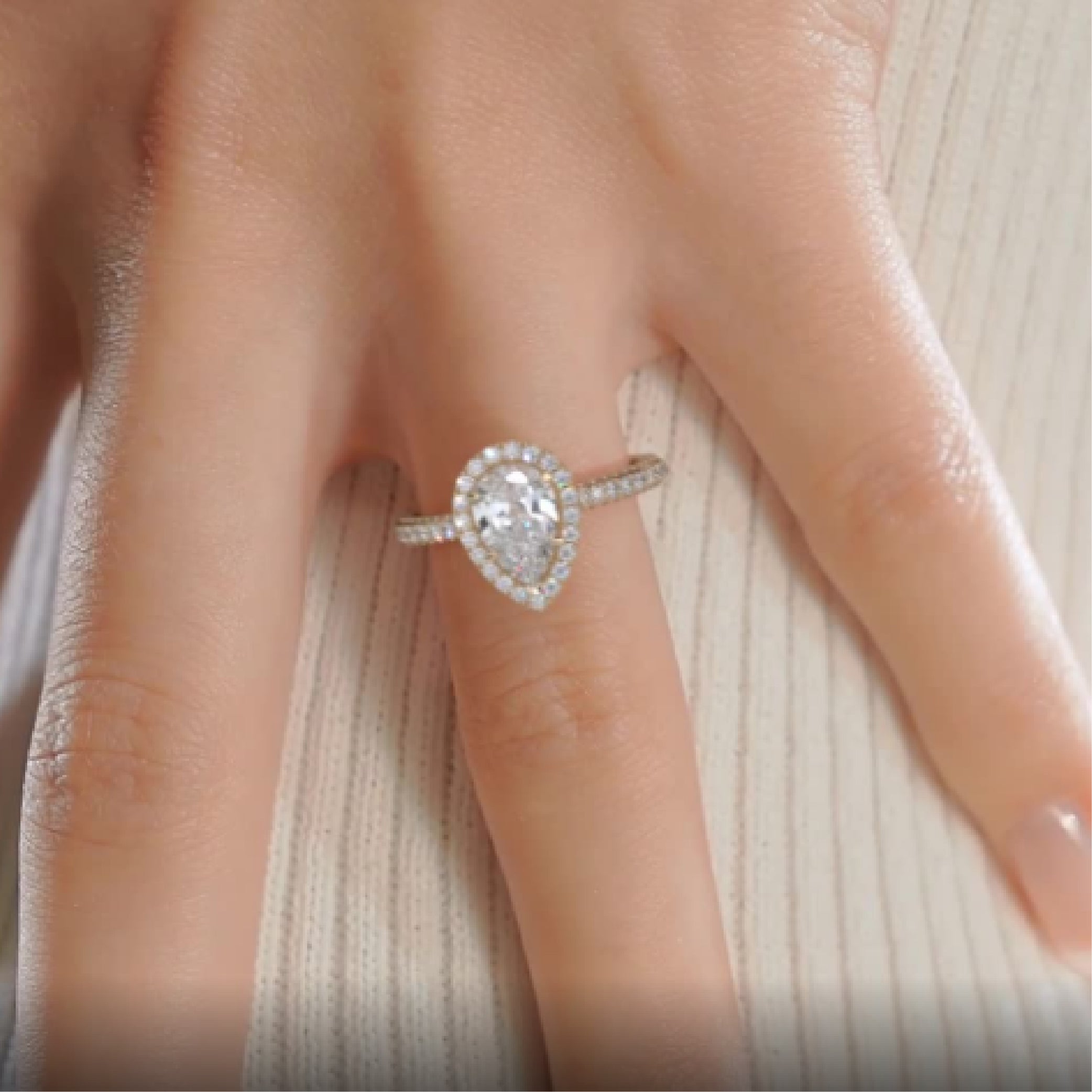 Beverly Diamond Engagement Ring -18K Yellow Gold、mySite、hinf8tx79