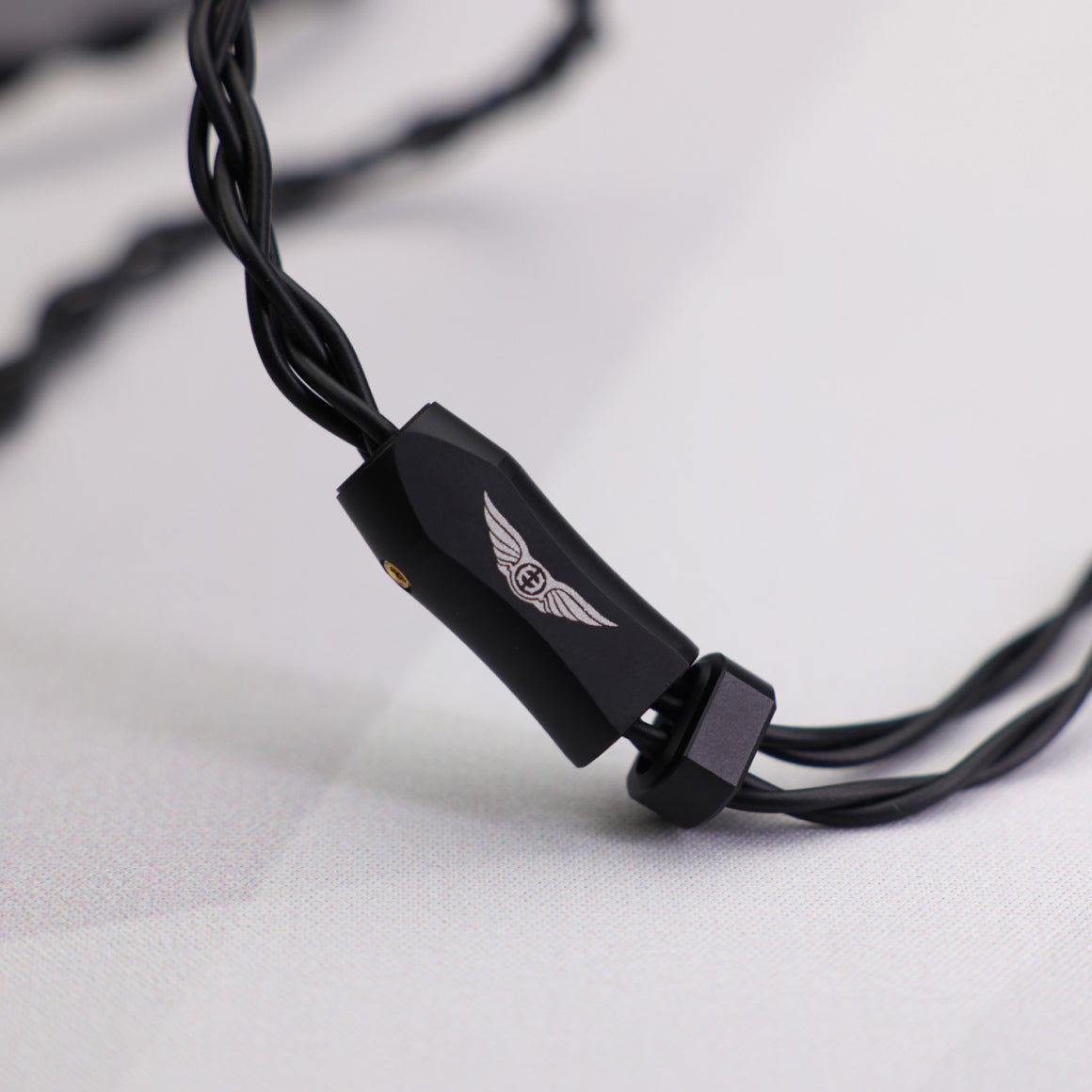  Empire Ears - Raven Universal IEM、mySite、merchandisen