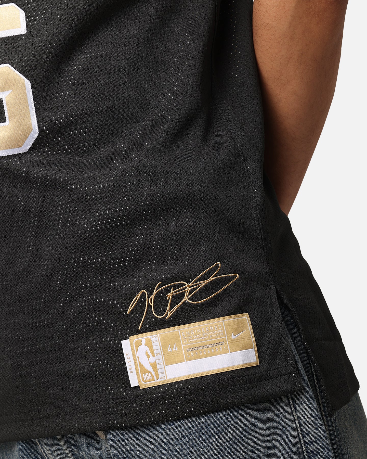 {product_title} - {shop_name}