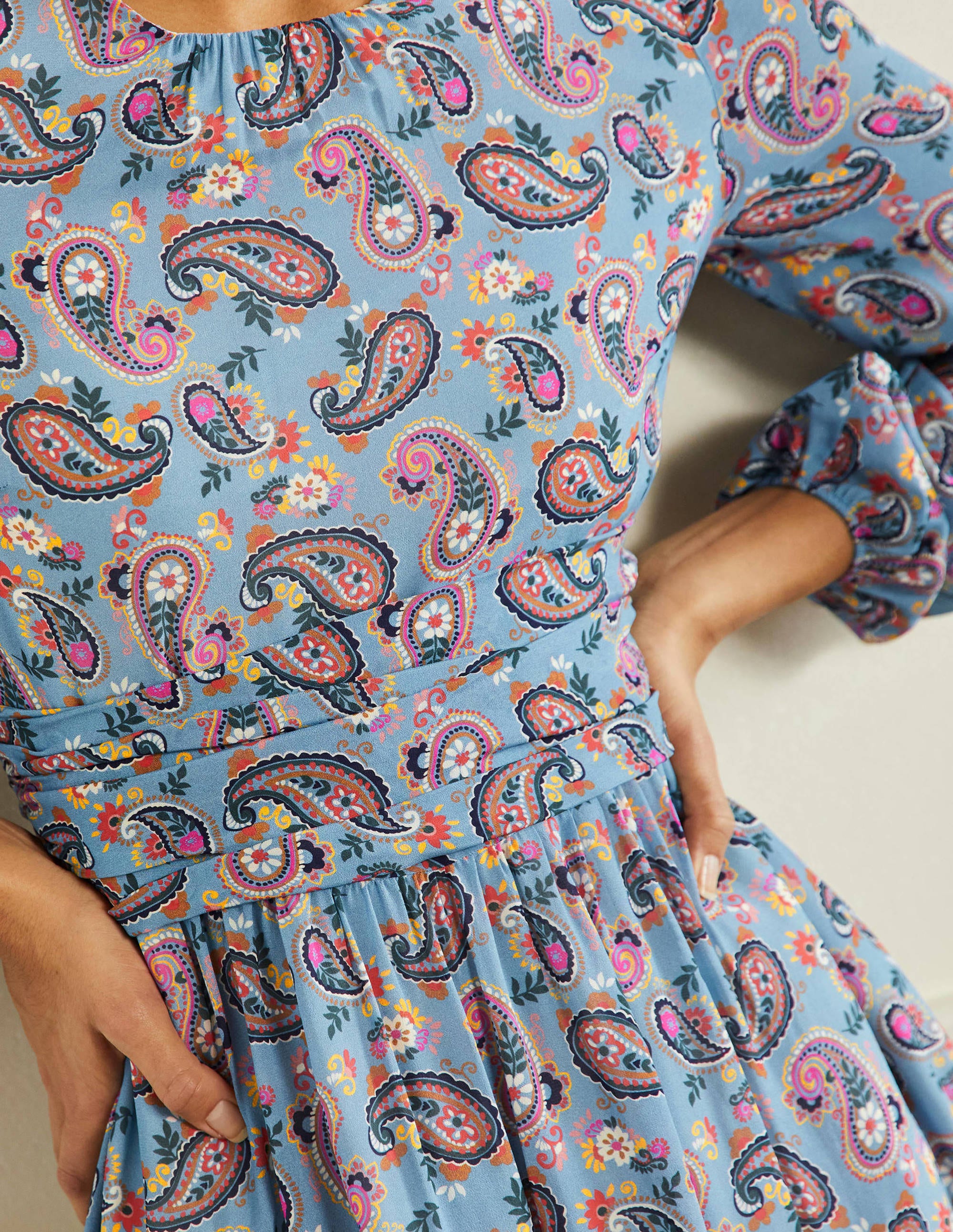  Ruched Waist Midi Dress-Dusty Blue, Paisley Bloom、mySite、ashleygrahame