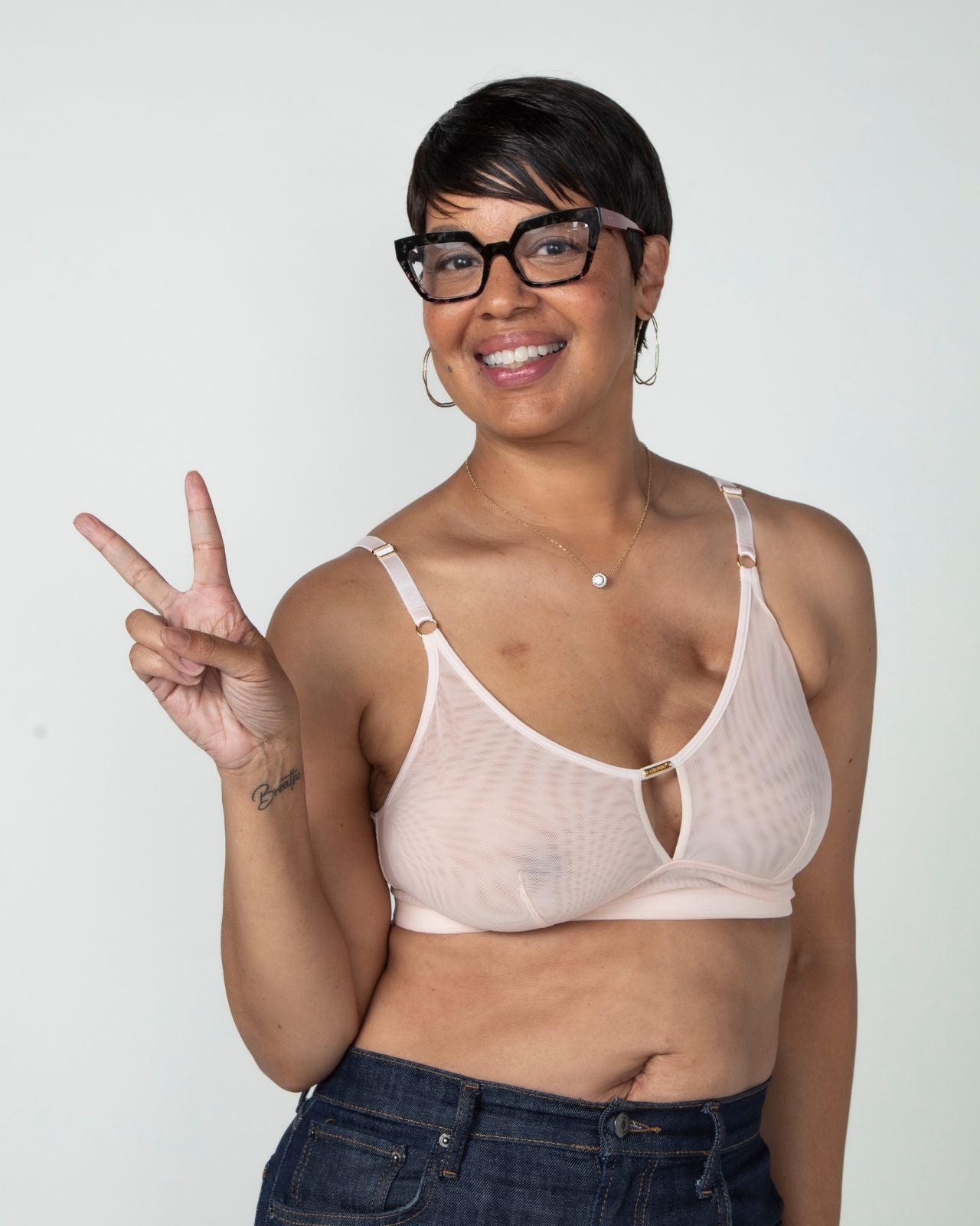 Victoria Mesh Keyhole Bralette、mySite、bengalsvssteelers