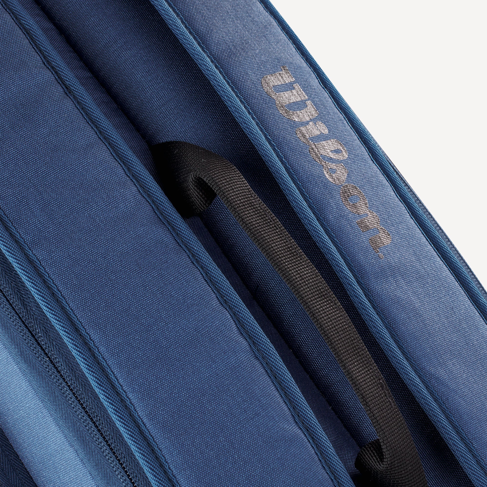 Wilson Ultra V4 Tour 6 Racket Tennis Bag