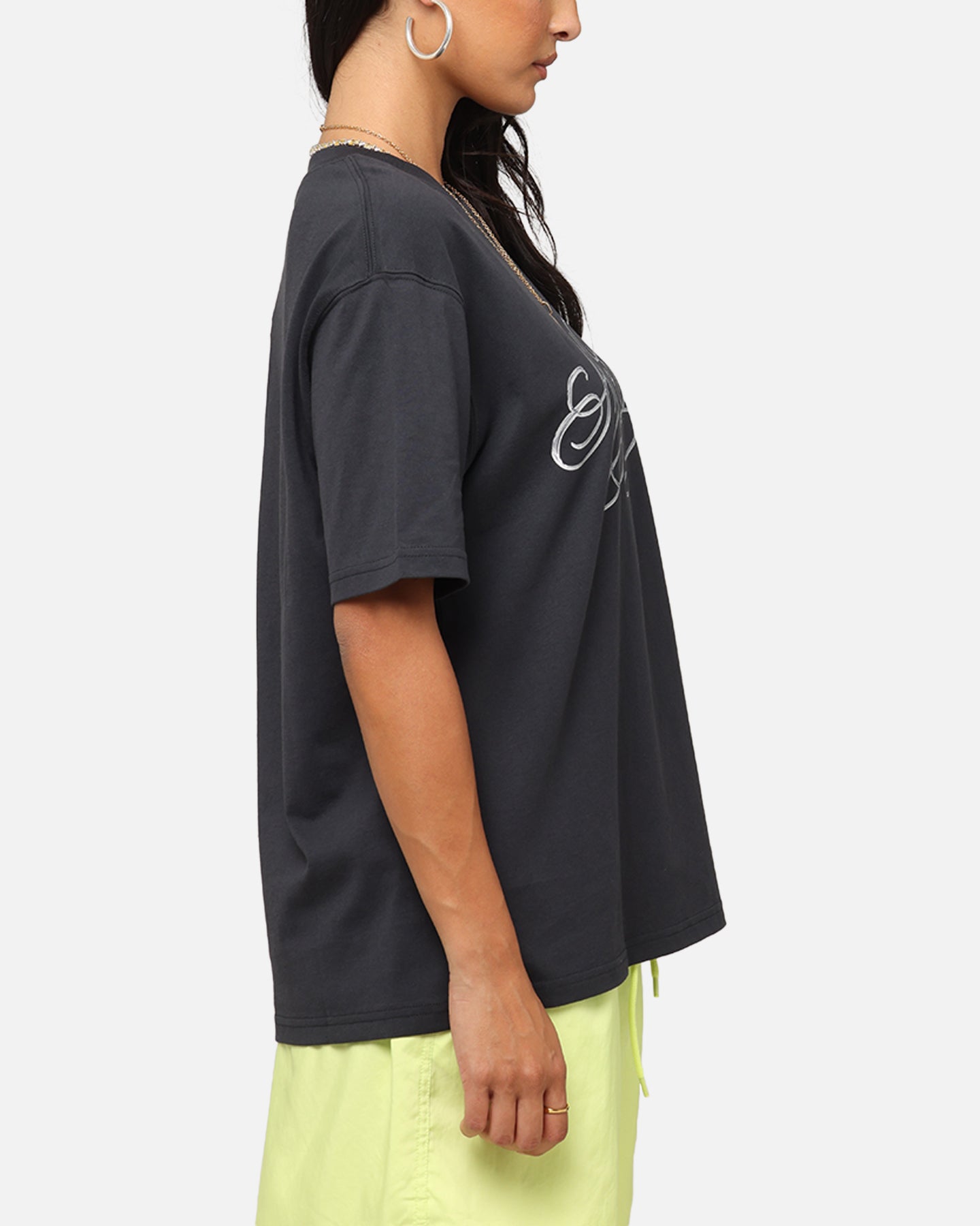 Jordan Women's Graphic Metallic T-Shirt Off Noir、mySite、zt4zffjzw