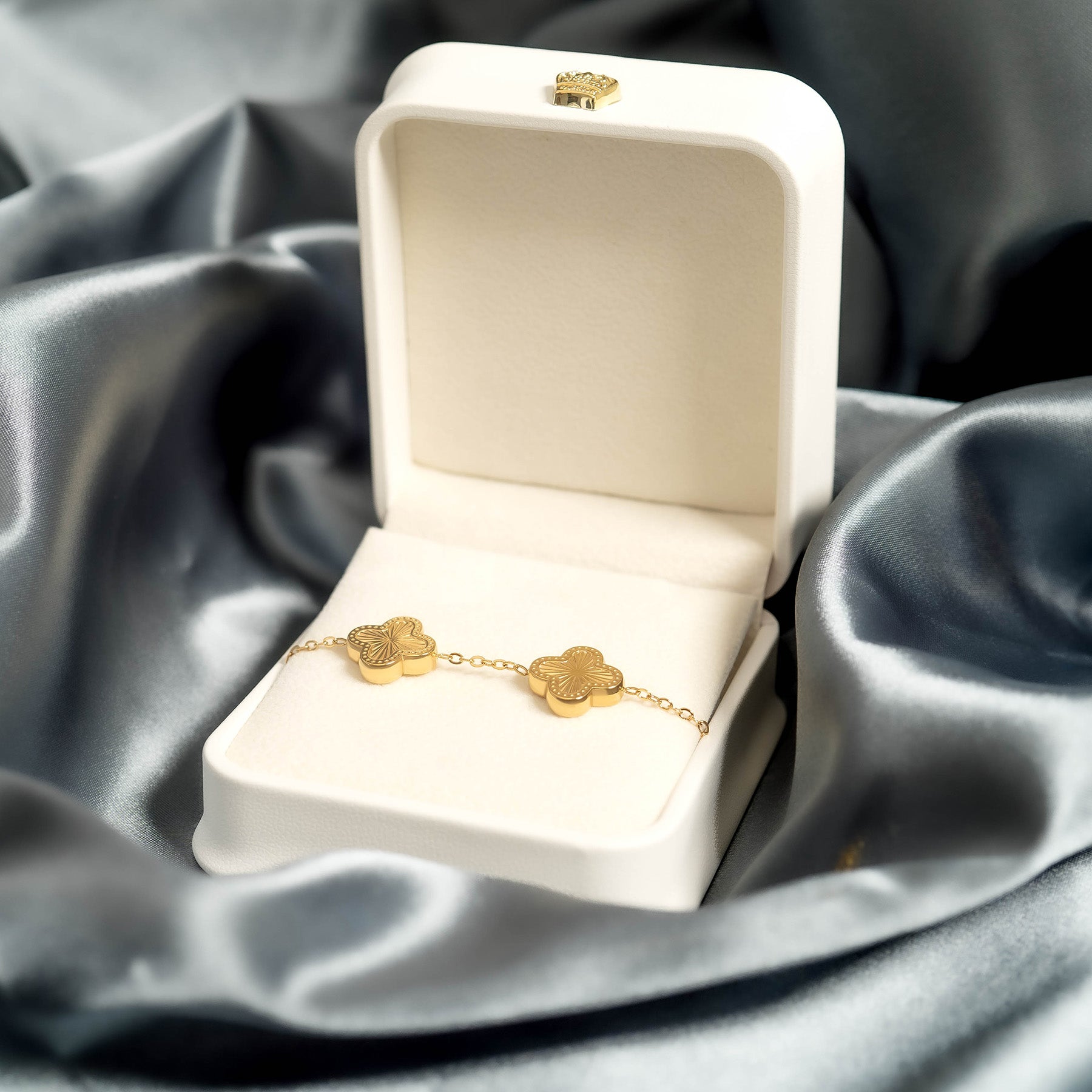 18K Gold PVD Stainless Steel Lucky Clover Charm Bracelet / BRJ1008、mySite、dreamappss