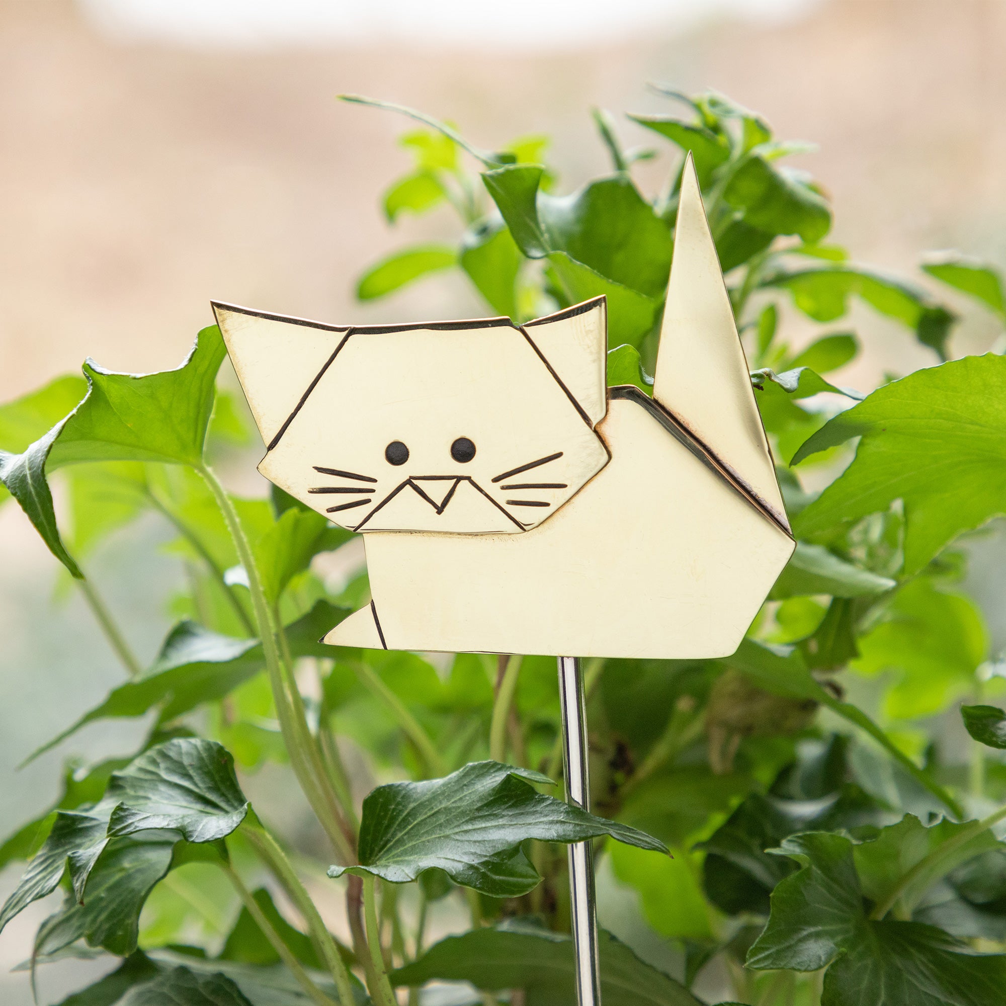 Origami Cat Mixed Metal Plant Stake、mySite、camillekostekn