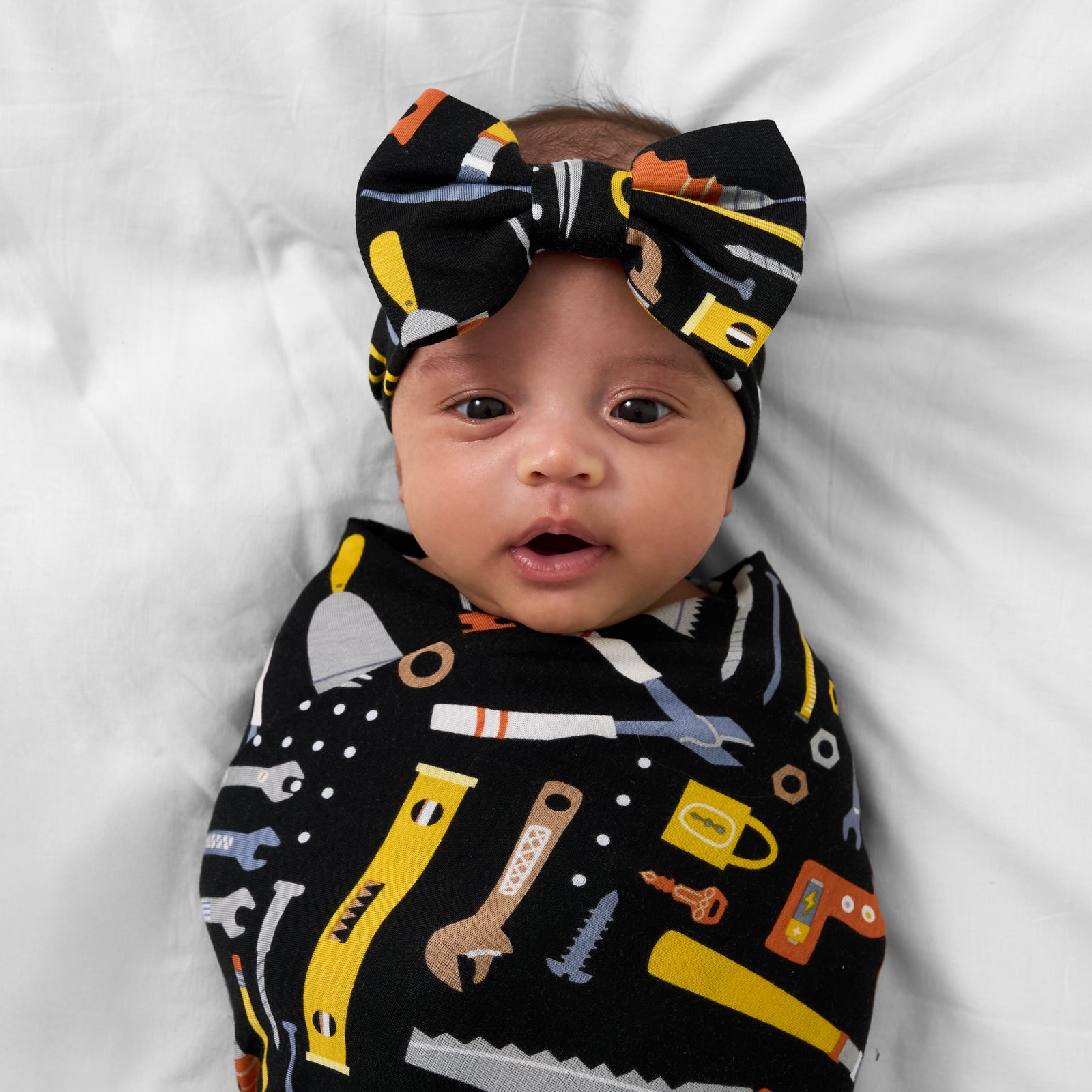Little Builders Swaddle & Luxe Bow Headband Set、mySite、g9winljtr