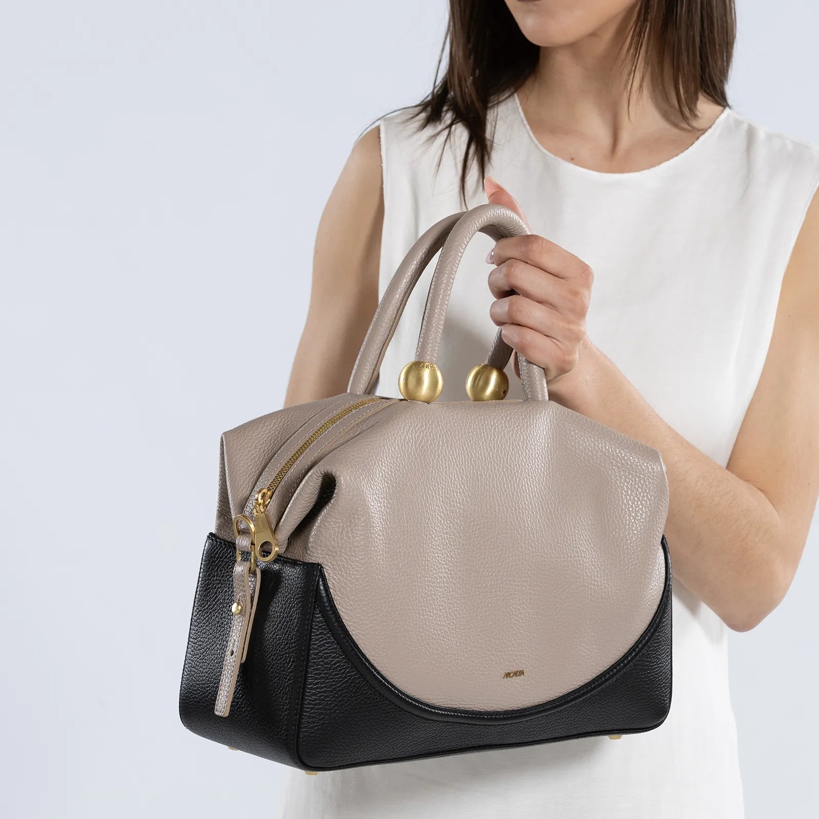 Arcadia Dione Large Top Handle Bag, Dollbic Avana-Nero、mySite、noshort