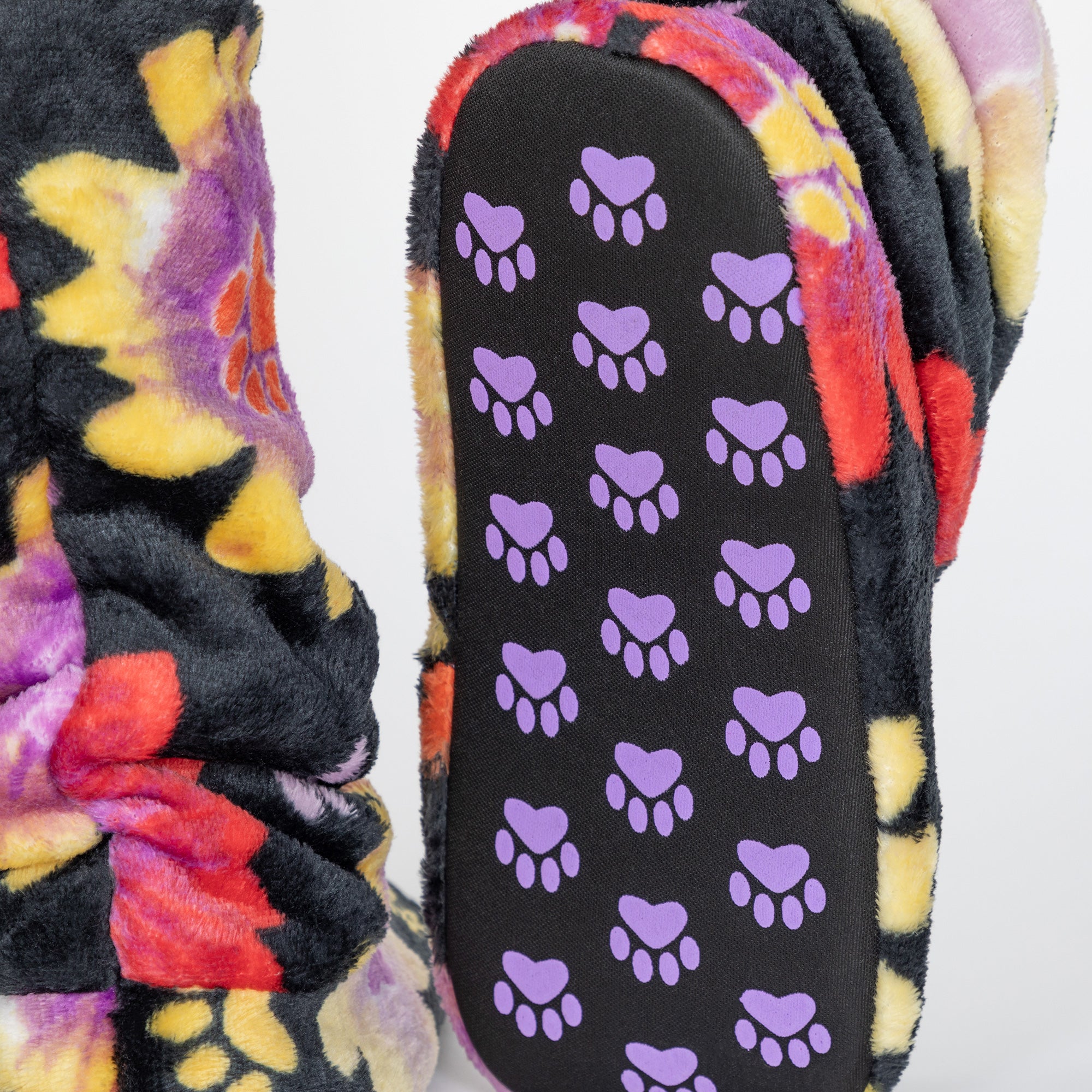 Super Cozy Paw Print Fleece Slipper Booties、mySite、camillekostekn
