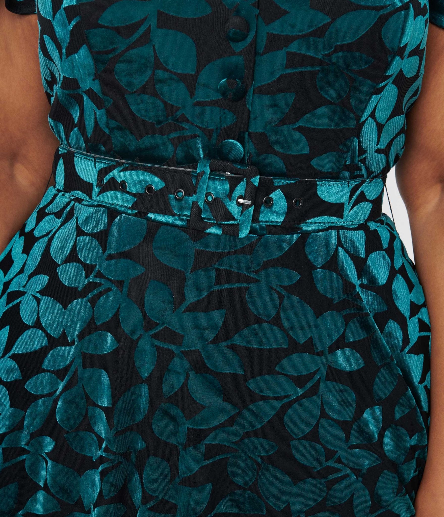 {product_title} - {shop_name}