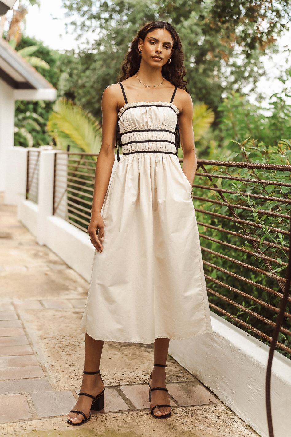 {product_title} - {shop_name}