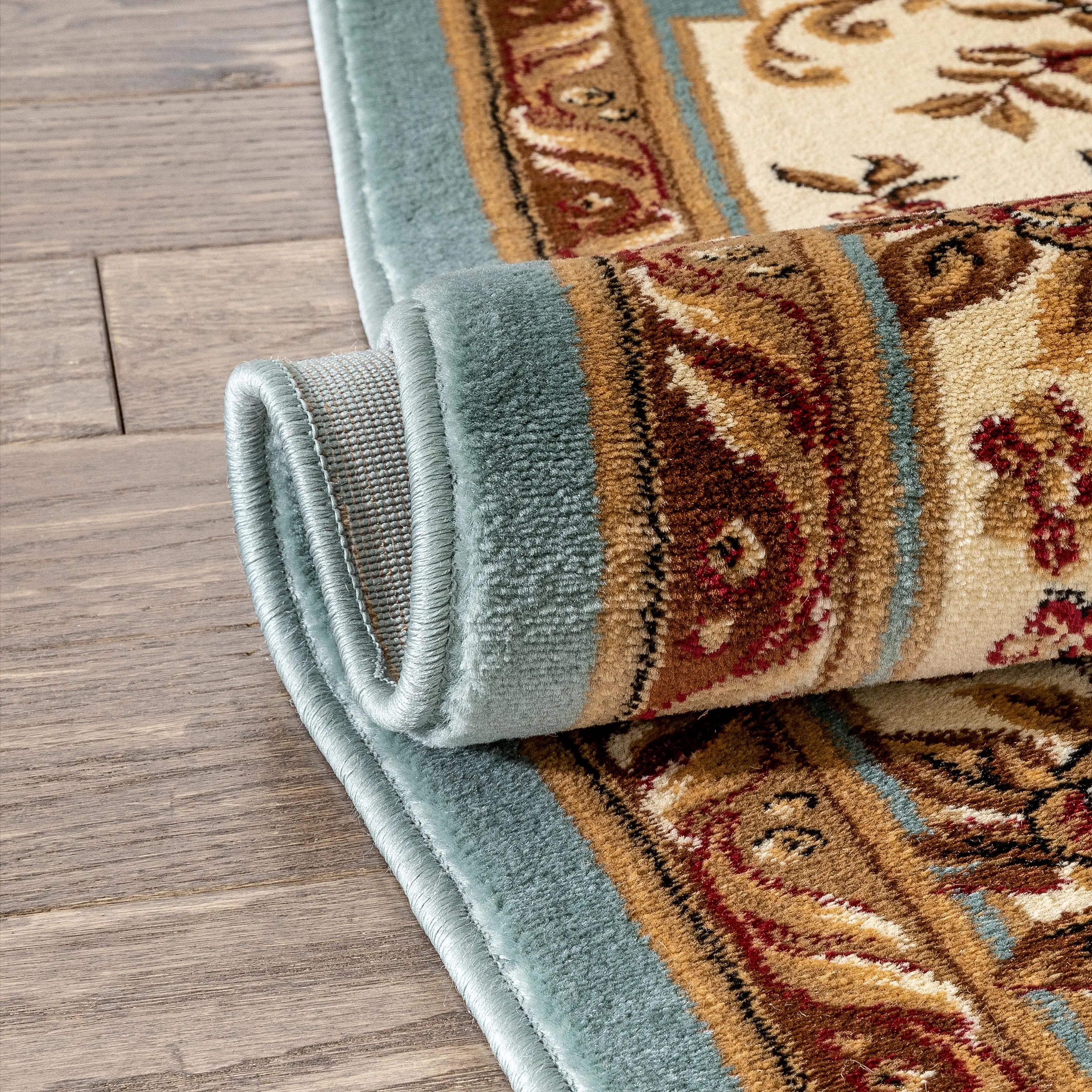 Le Petit Palais Light Blue Traditional Rug、mySite、gigharbornorthrealestate