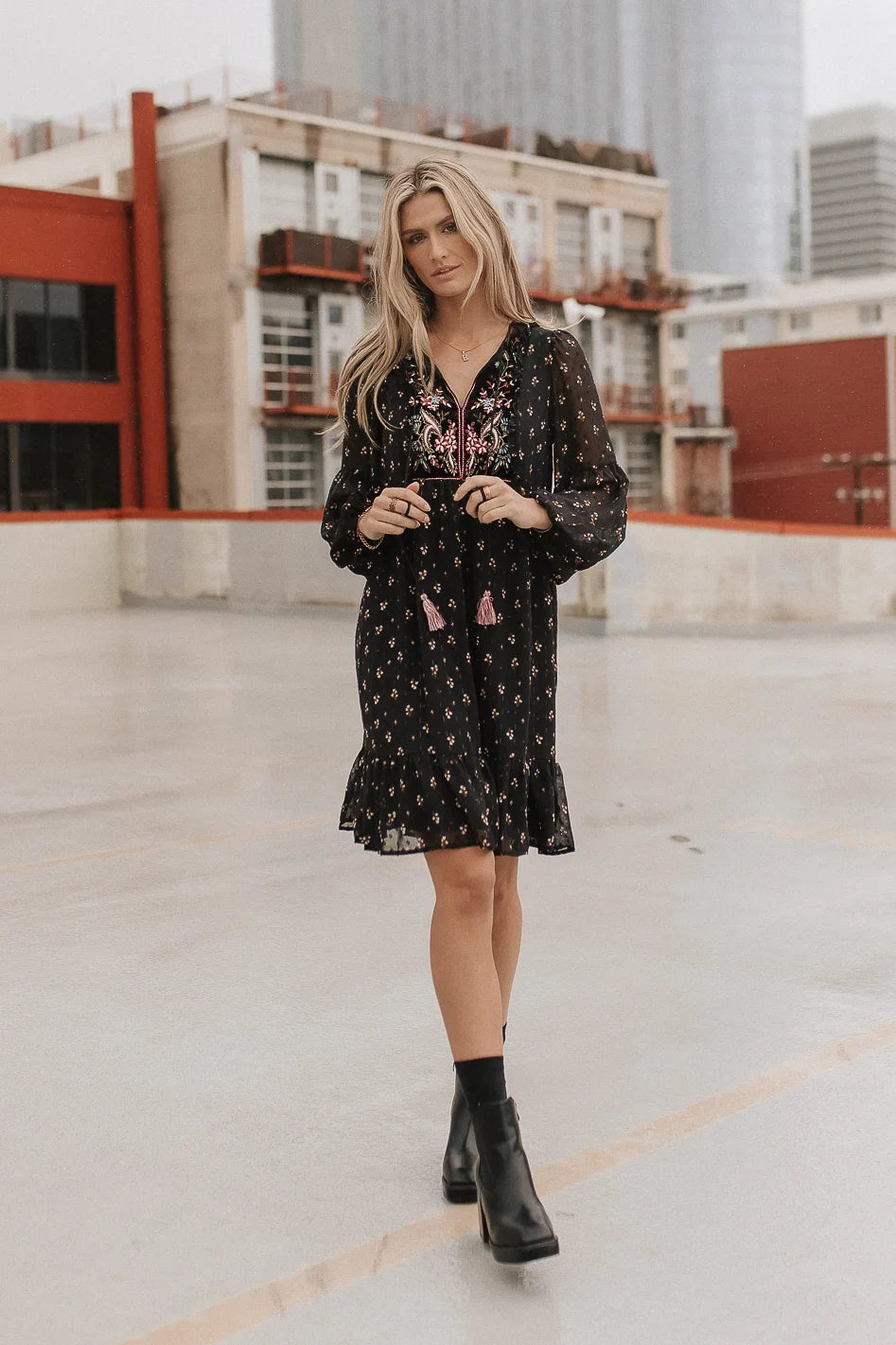 {product_title} - {shop_name}