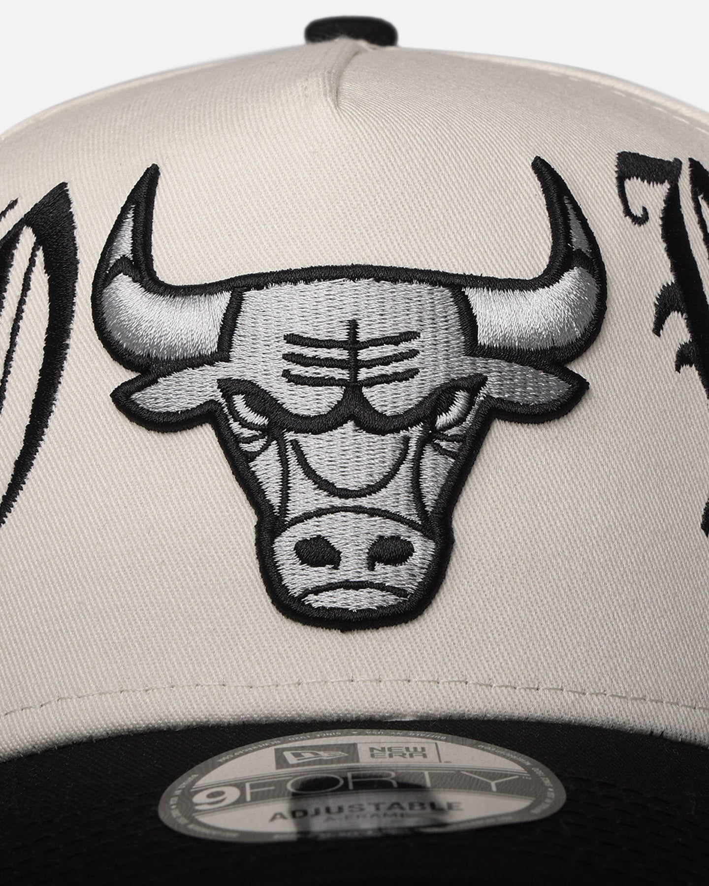 New Era Chicago Bulls 'Gothic Script Two Tone' 9FORTY A-Frame Snapback Chrome/Black、mySite、zt4zffjzw