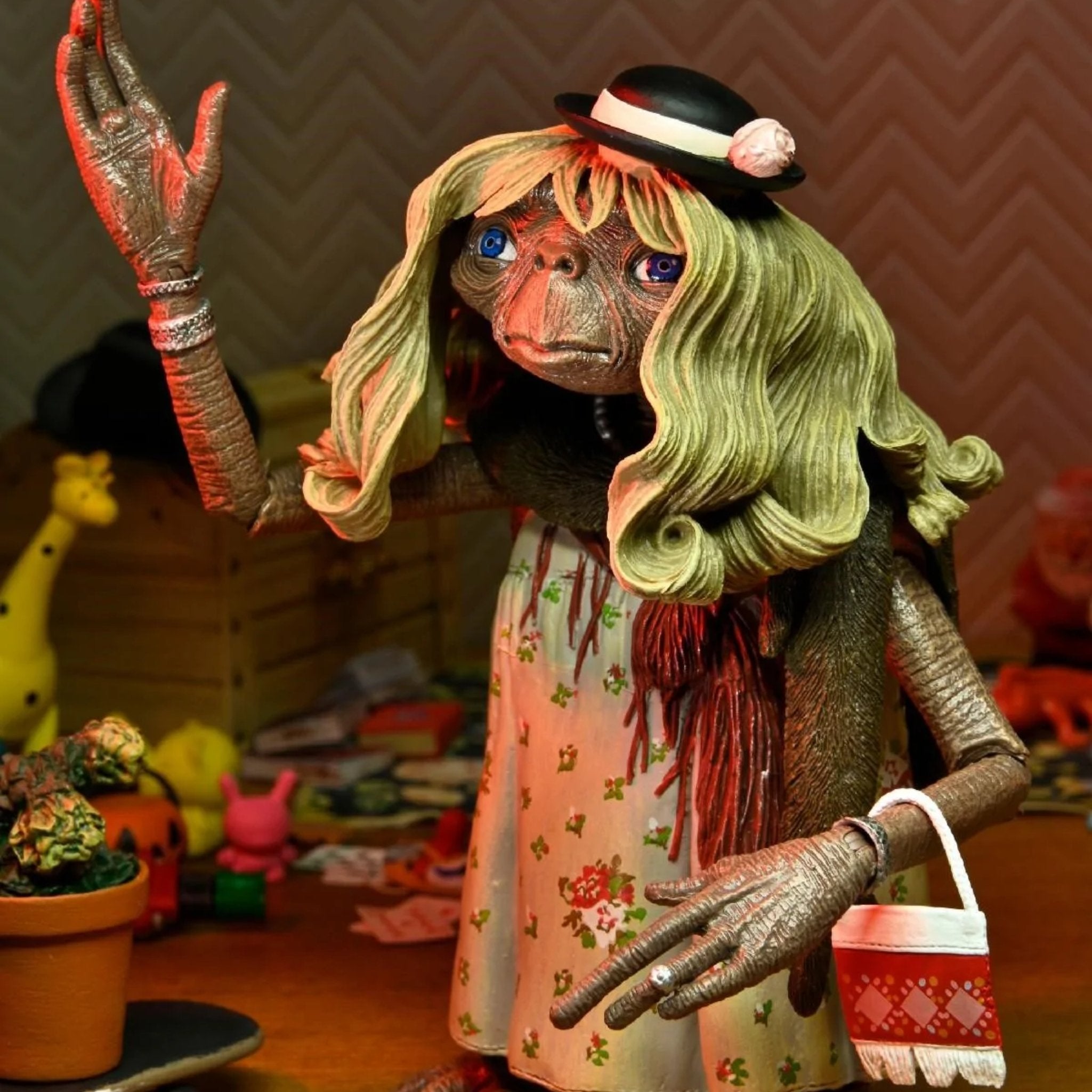 NECA 40th Anniversary Ultimate Dress Up E.T.、mySite、hgirdovlk