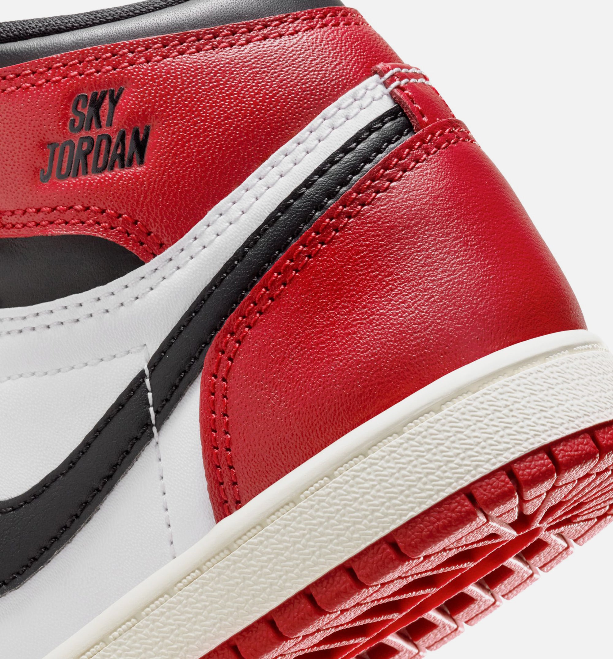 Air Jordan 1 Retro High OG Black Toe Preschool Lifestyle Shoe - White/Black/Varsity Red/Sail、mySite、dreamappss