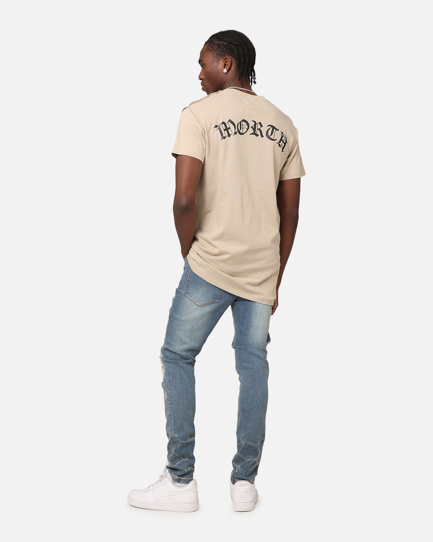 {product_title} - {shop_name}