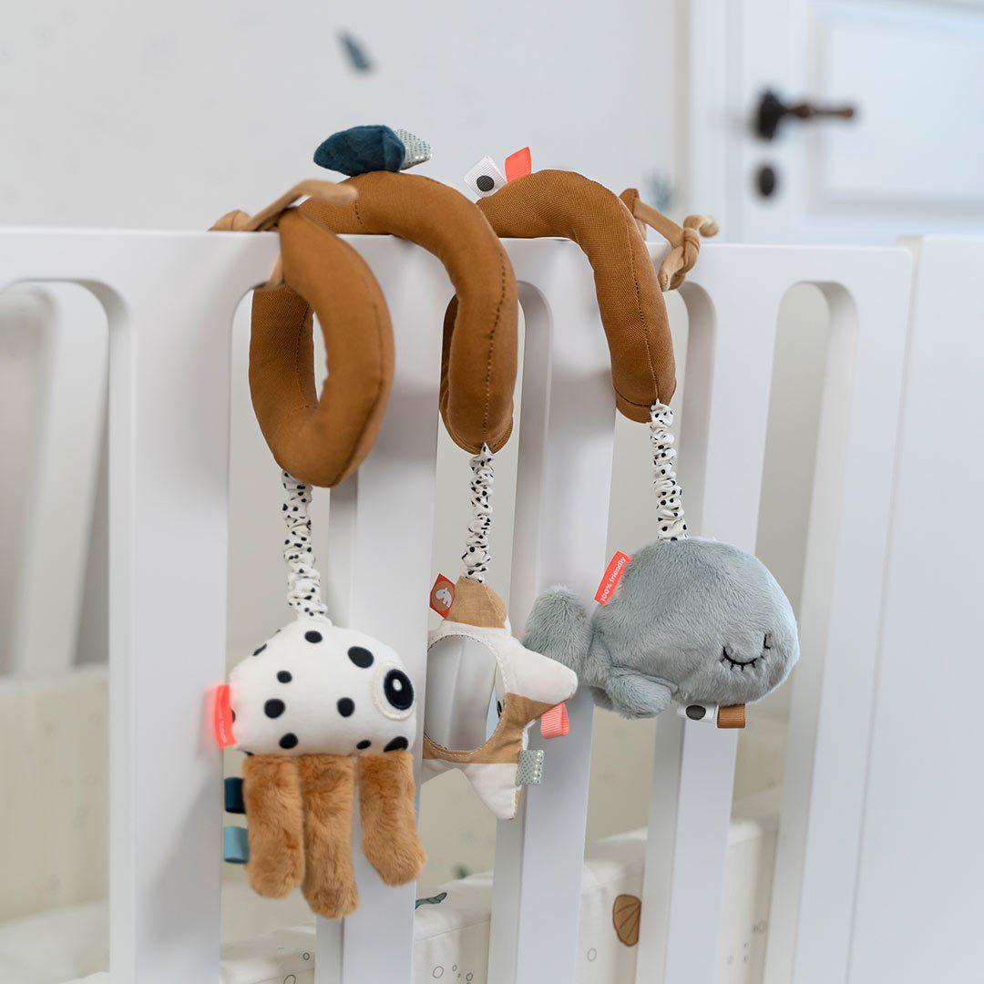  Done by Deer Activity Spiral - Sea Friends - Mustard、mySite、merchandisen