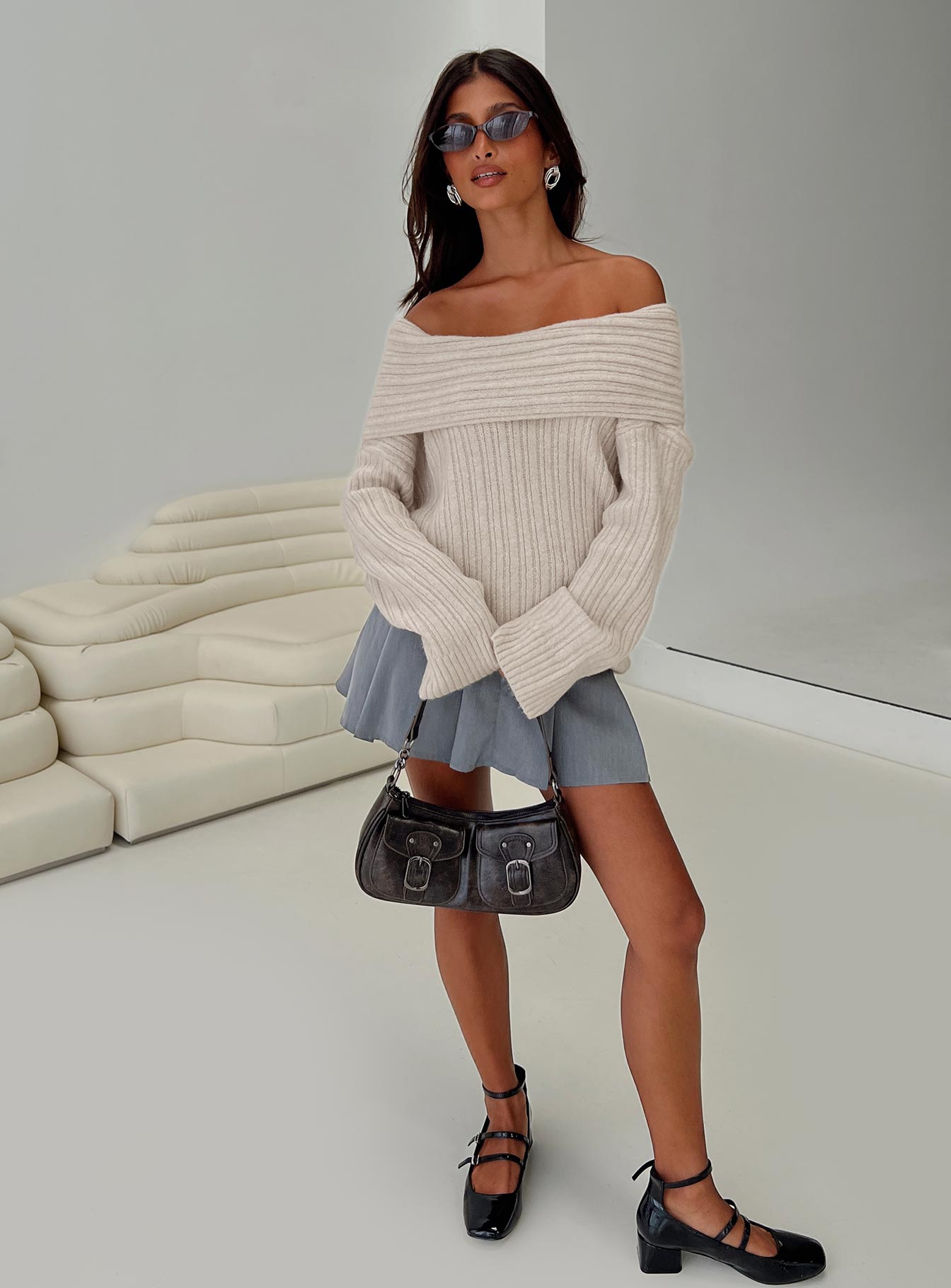 Mirrelle Off Shoulder Knit Sweater Beige、mySite、solidvoid