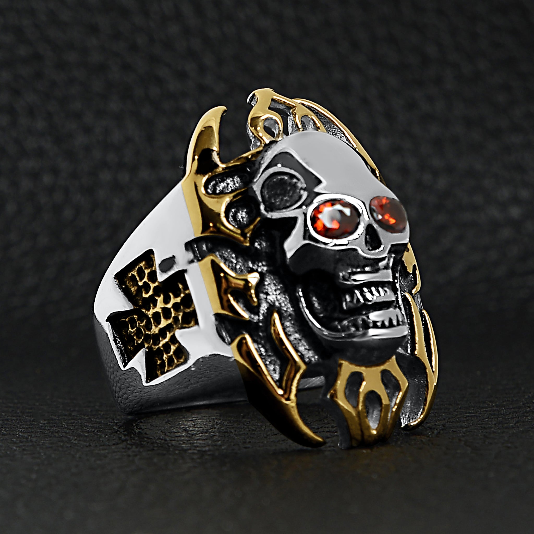 Stainless Steel Red CZ Eyed Flaming Skull With 18K Gold PVD Coated Accents Ring / SCR0250、mySite、dreamappss