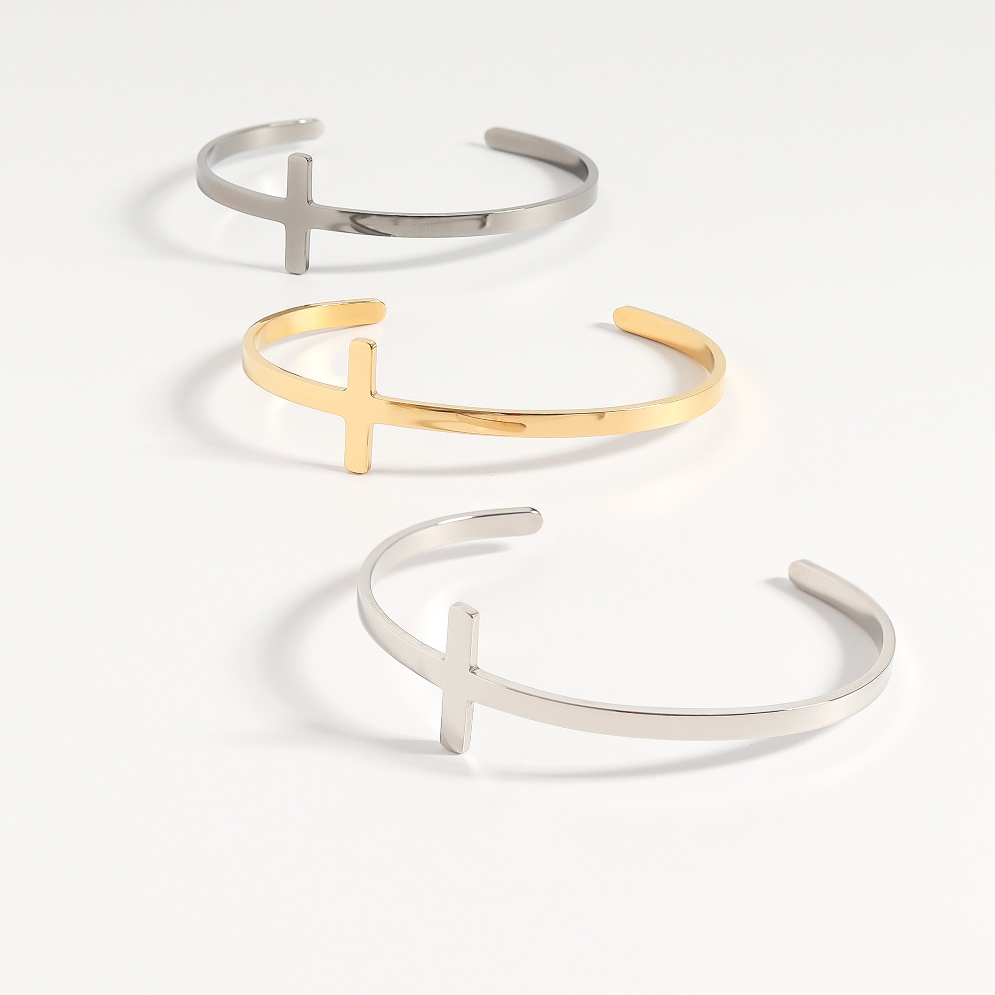 18K Gold PVD Stainless Steel Philippians 4:13 Cross Cuff Bracelet / BRJ1002、mySite、dreamappss