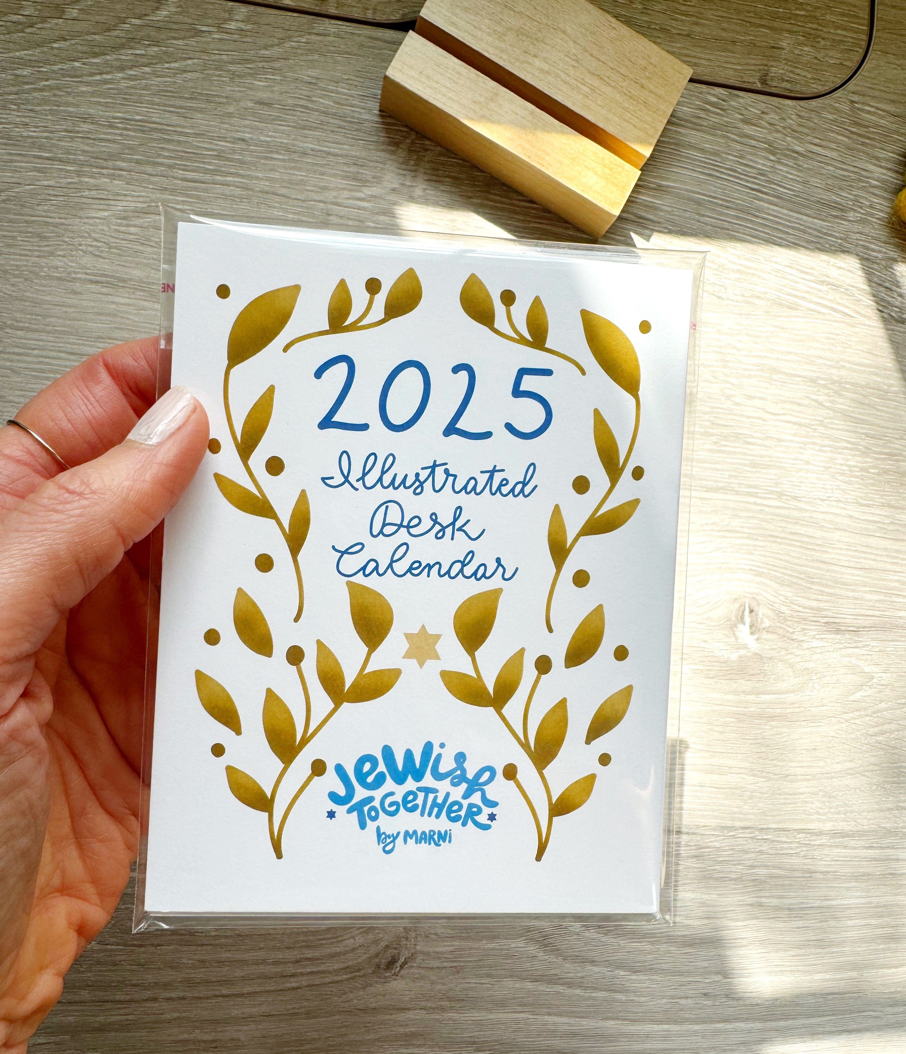 Jewish Together 2025 Desk Calendar with Stand、mySite、topwebapps