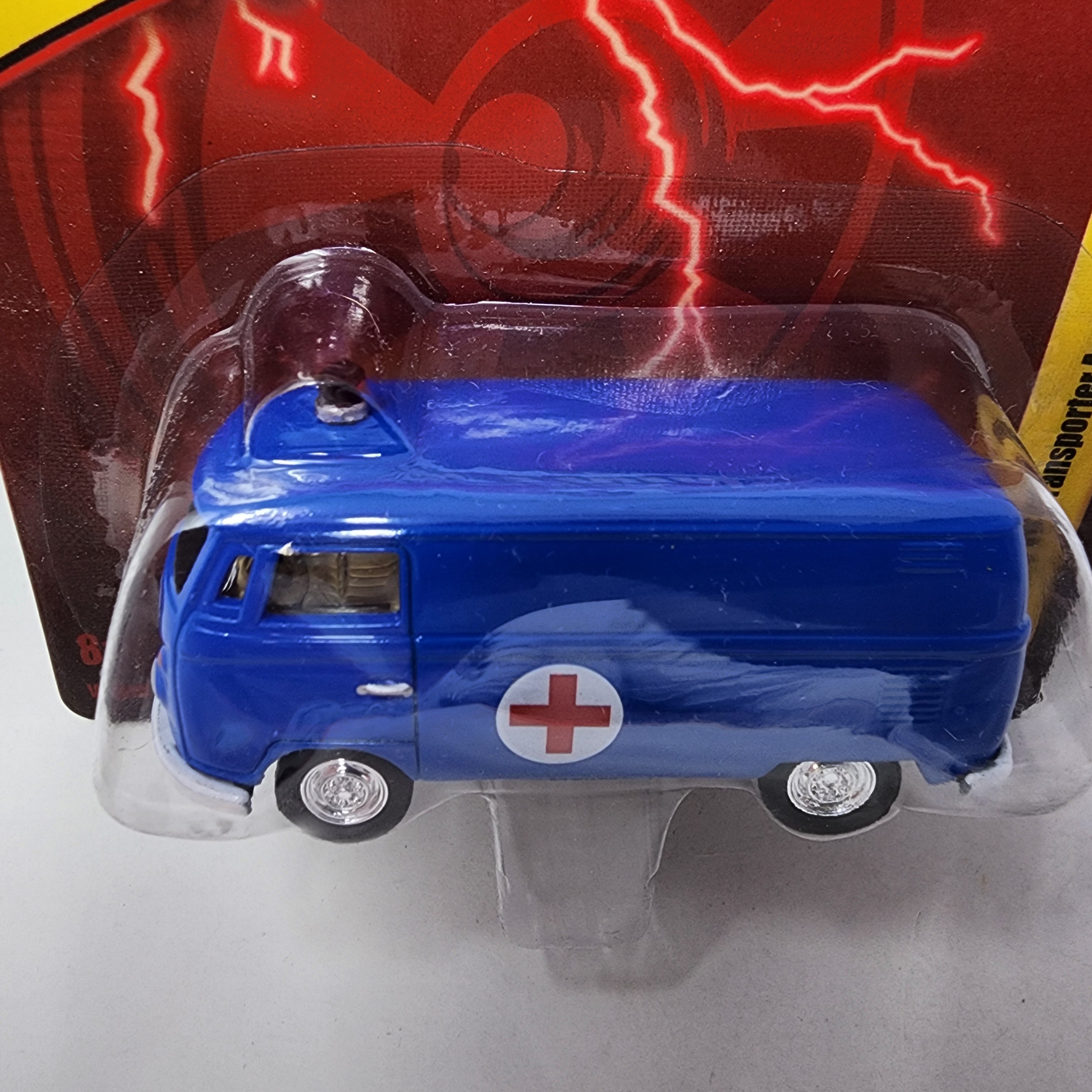 1965 VW Transporter Ambulance * Johnny Lightning、mySite、hgirdovlk