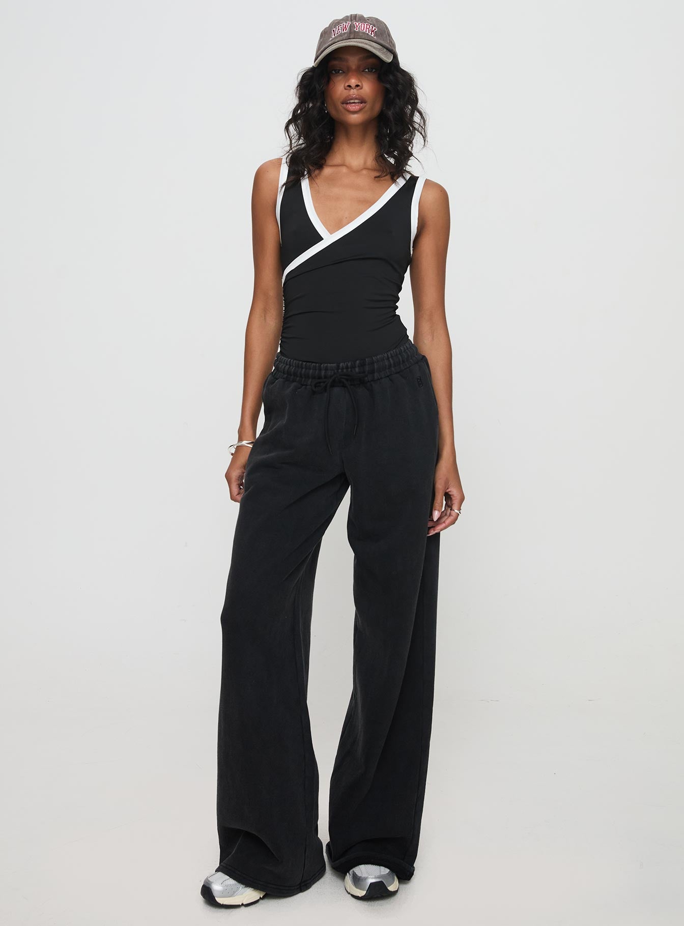 Fiorah Bodysuit Black / White、mySite、solidvoid