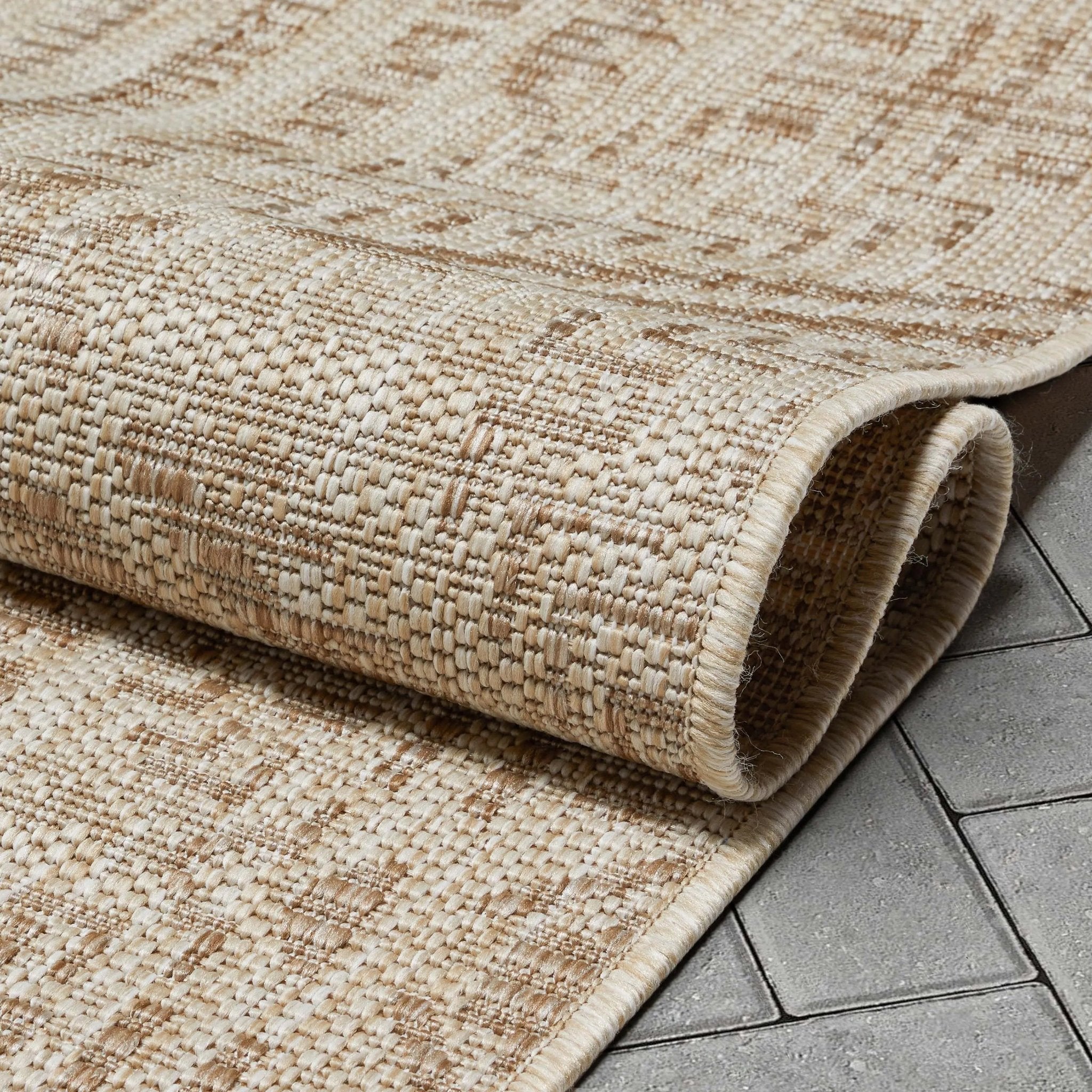 Khalo Tribal Indoor/Outdoor Beige Flat-Weave 5'3 x 7'3 Rug、mySite、gigharbornorthrealestate