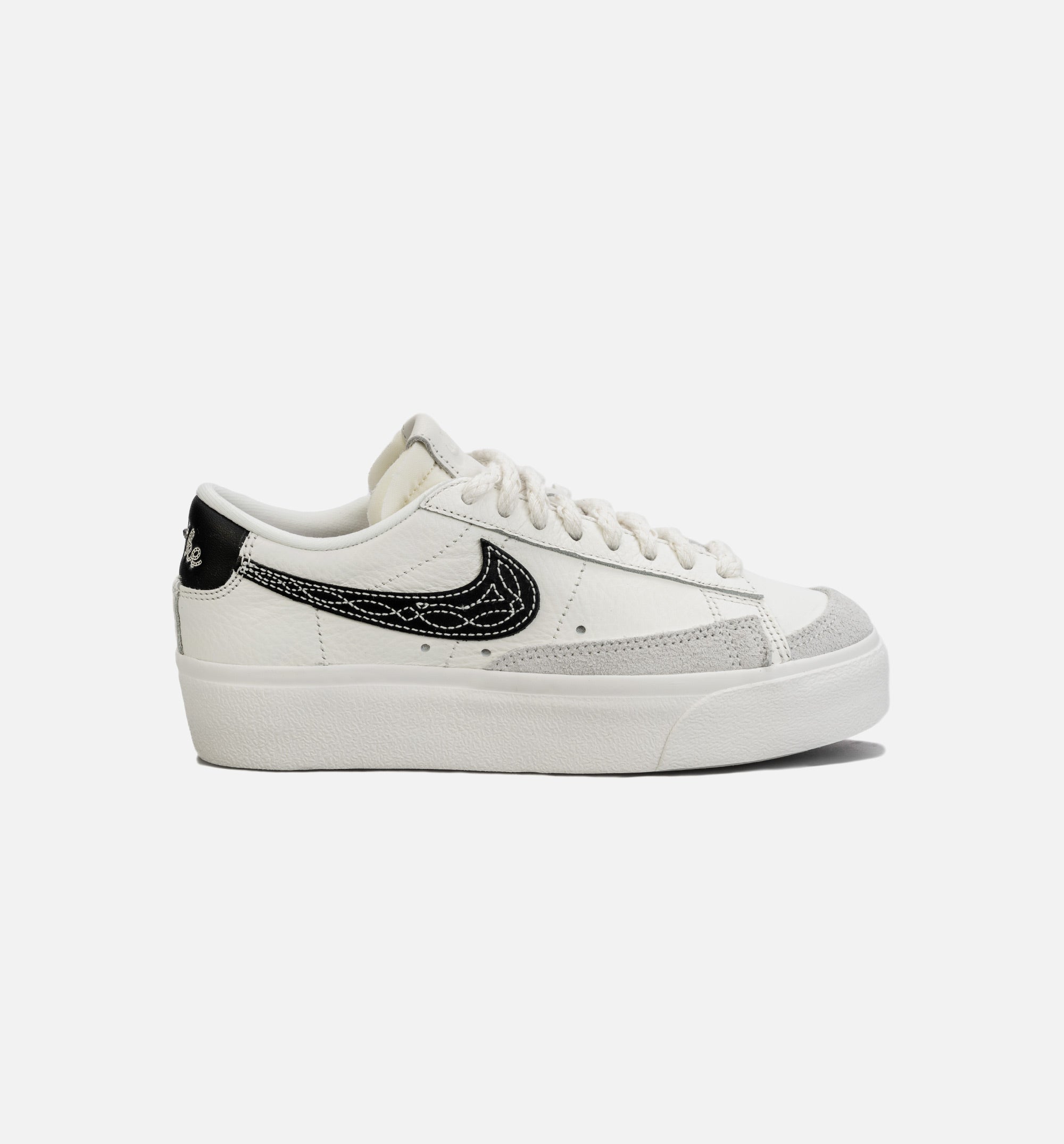 Blazer Low Platform Womens Lifestyle Shoe - White/Black、mySite、dreamappss