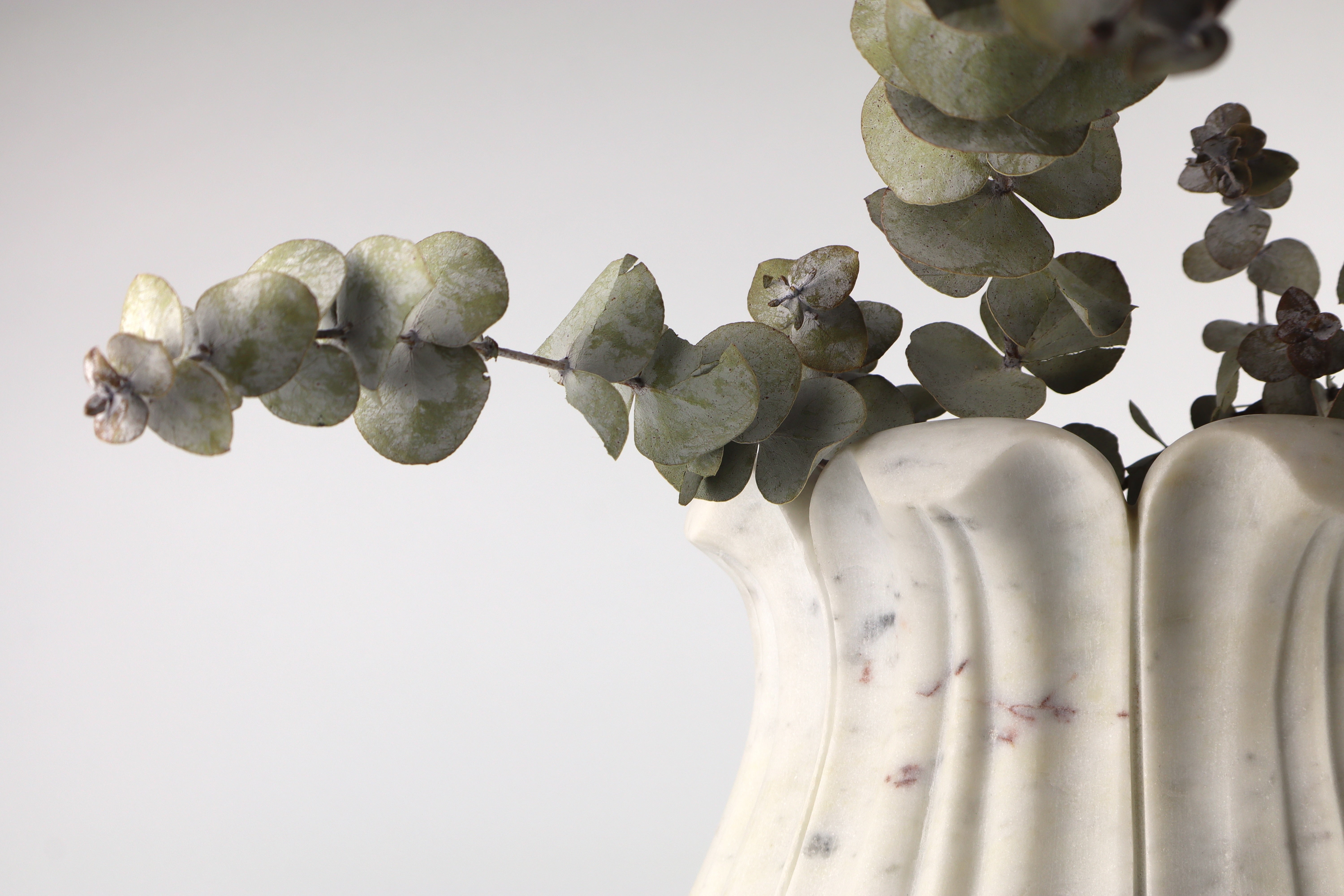 Lotus Vase - White Marble (25 cm)、mySite、topwebapps