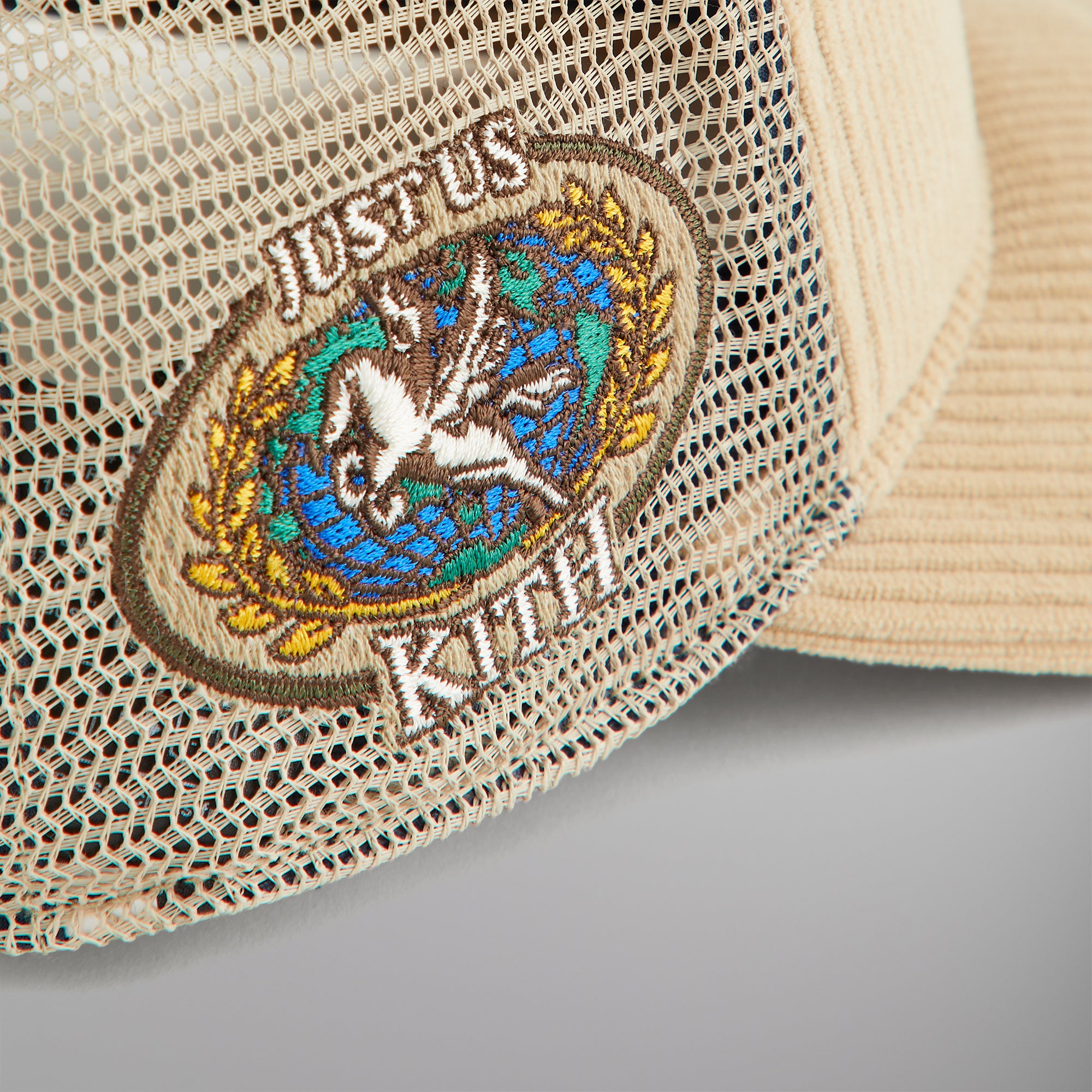 {product_title} - {shop_name}