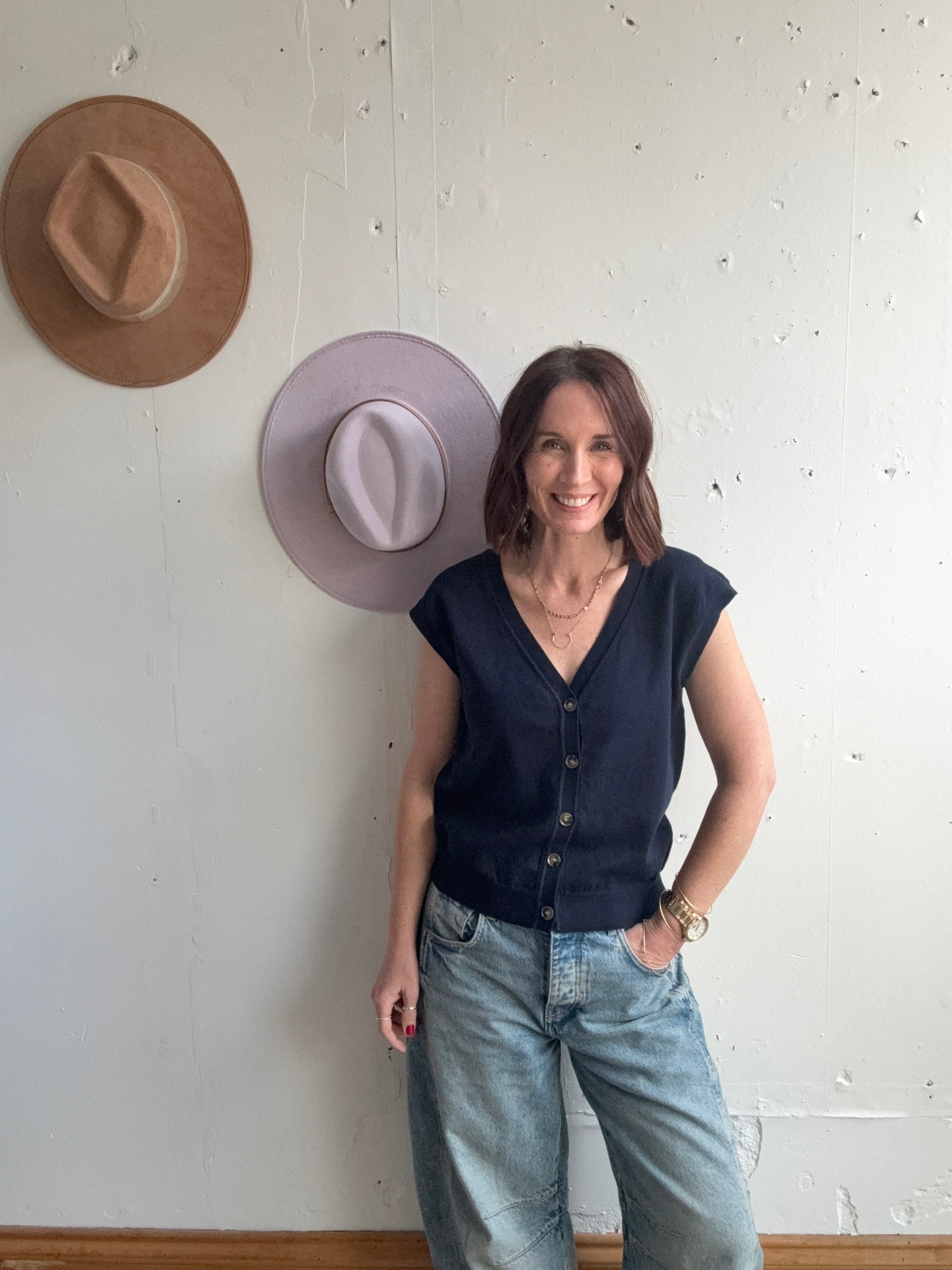 Sierra’s V-Neck Button Down、mySite、garagedoors4me