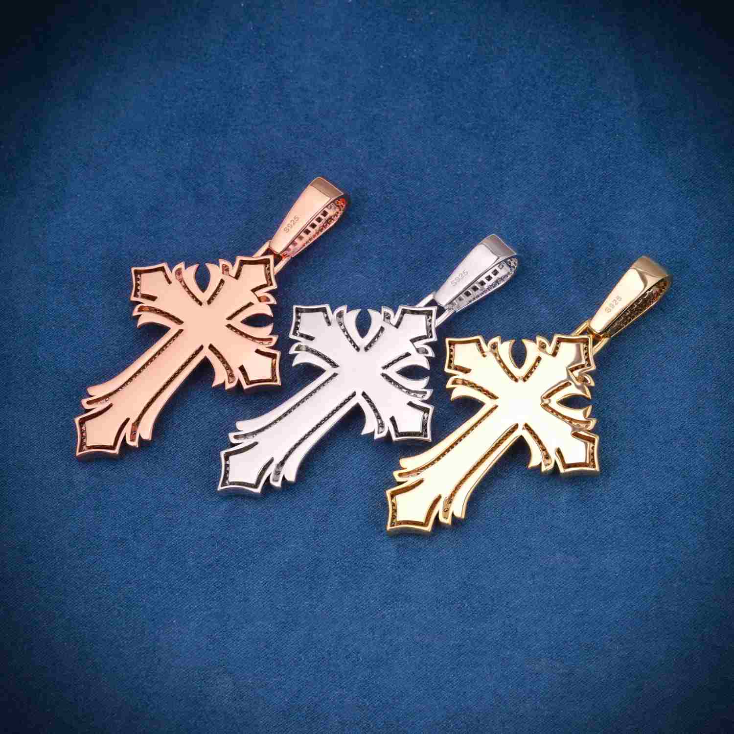 Moissanite Spiked Ornamental Cross Pendant 14K Gold、mySite、hinf8tx79