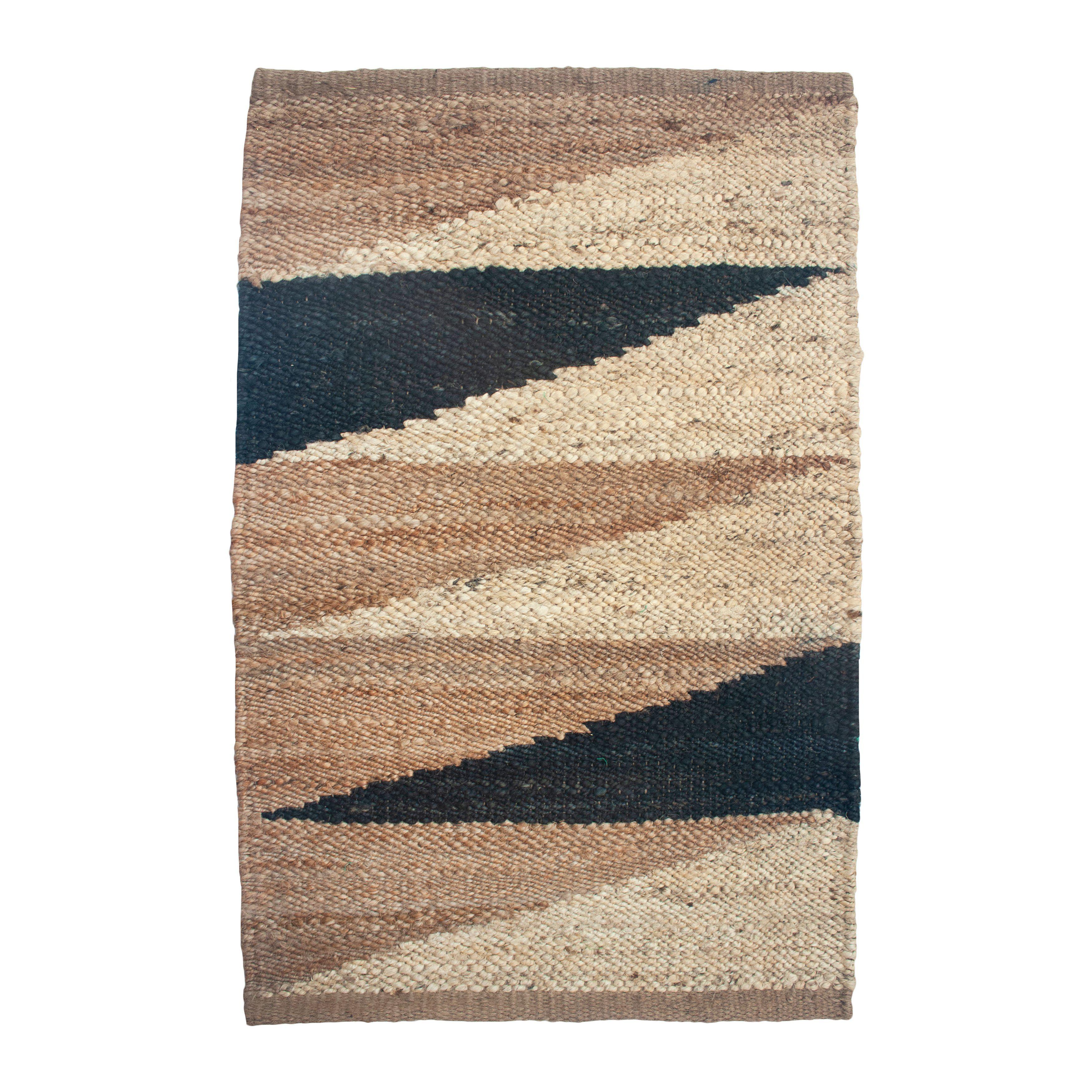 Margeaux Landscape Jute Rug Black、mySite、gigharbornorthrealestate