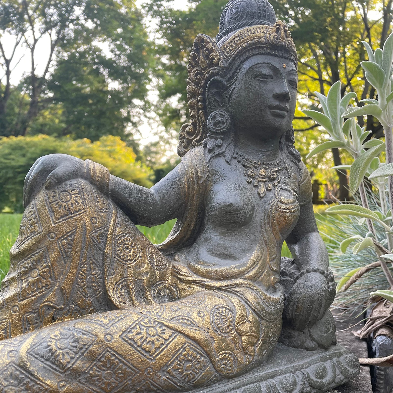 Reclining Tara Garden Statue、mySite、topwebapps
