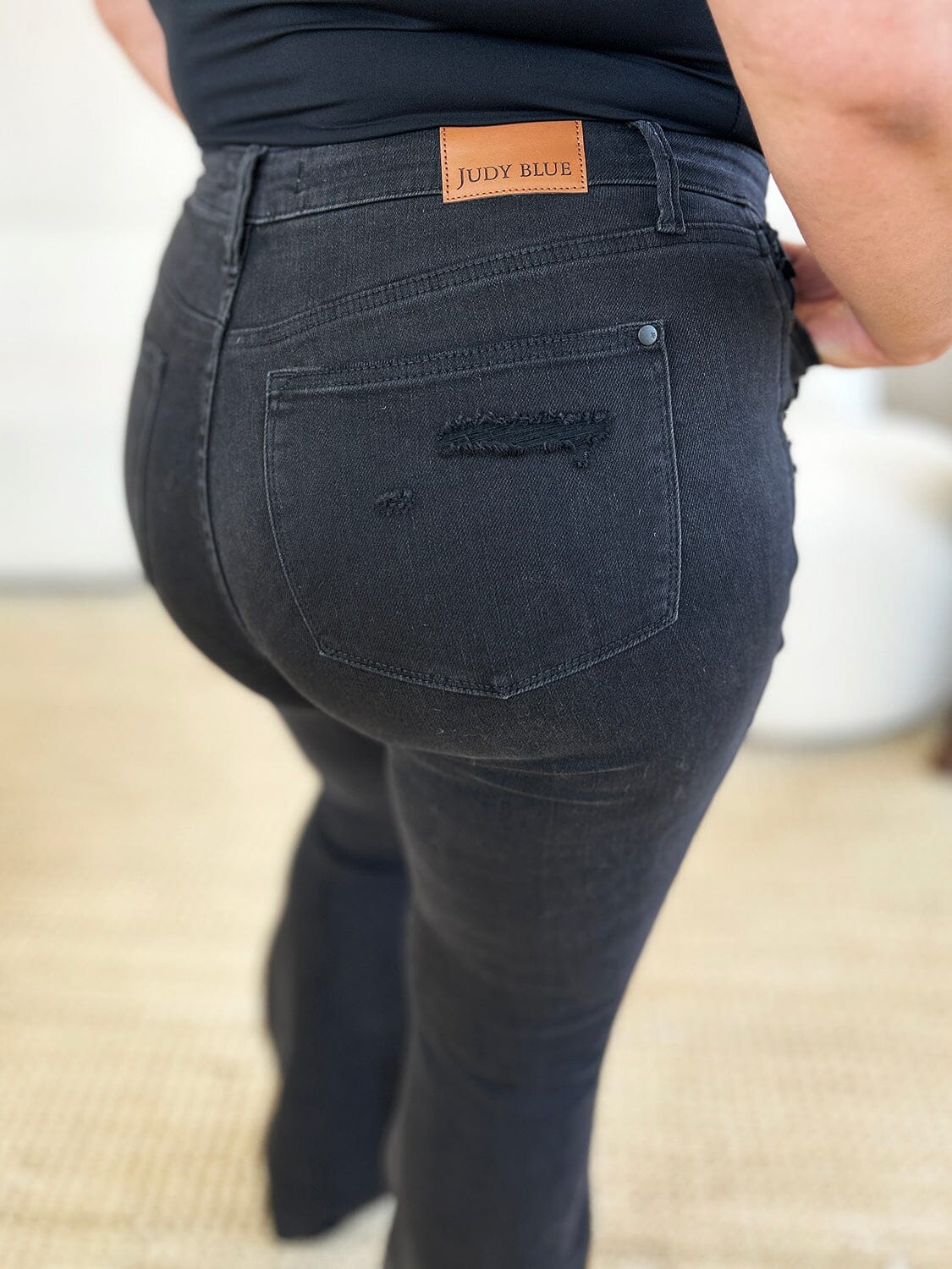 Judy Blue Full Size High Waist Distressed Flare Jeans、mySite、camillekostekn