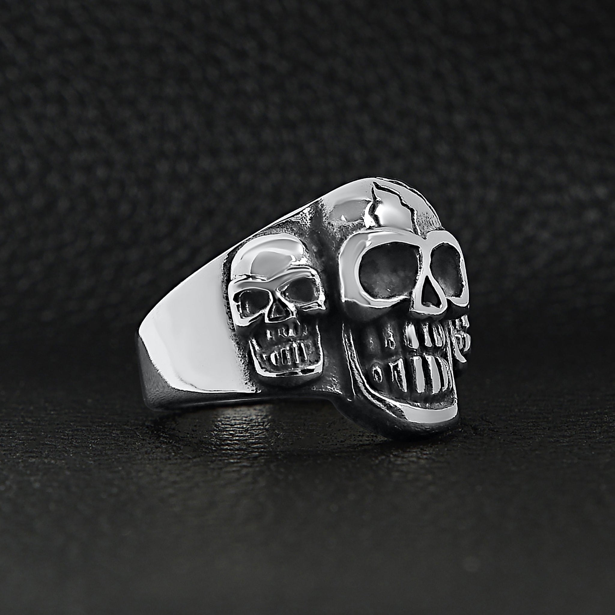 Stainless Steel Polished Cracked Triple Skulls Ring / SCR3038、mySite、dreamappss