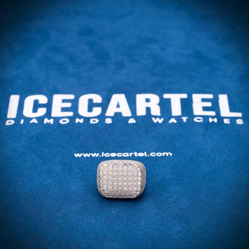 Moissanite 8-Row Princess Cut Ring 14K White Gold、mySite、hinf8tx79